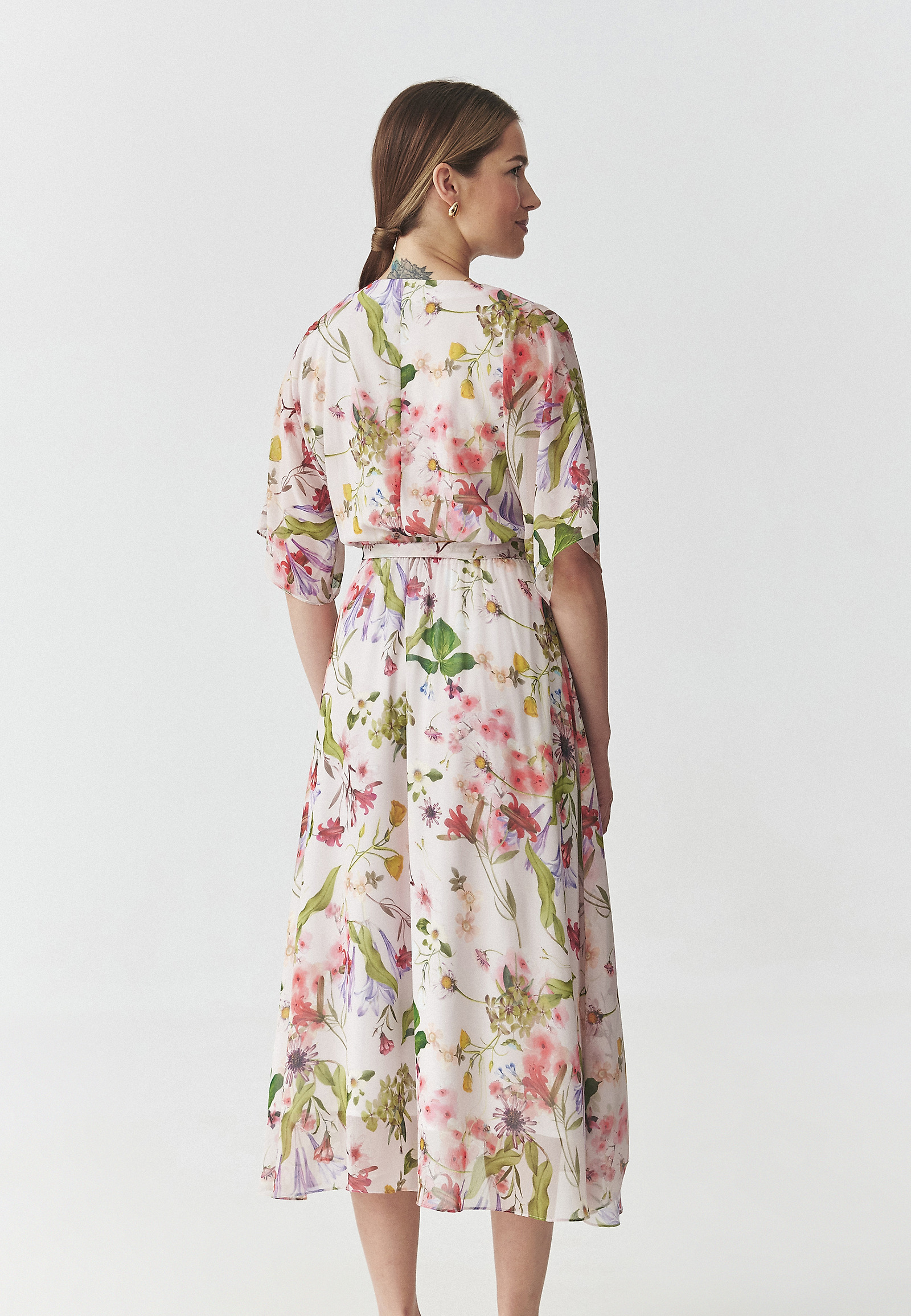CHIFFON VIRÁGOS RUHA - BOSANI CHIFFON VIRÁGOS RUHA - BOSANI TÖBBSZÍNŰ 109109