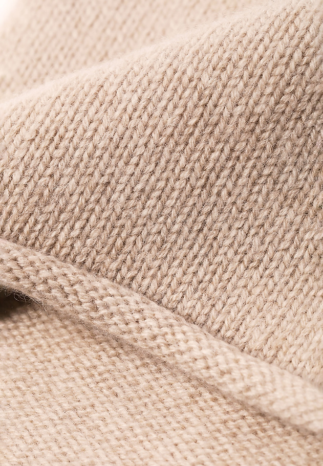 LADIES' KNITTED HAT DUBI LADIES' KNITTED HAT DUBI BEŻOWY 2