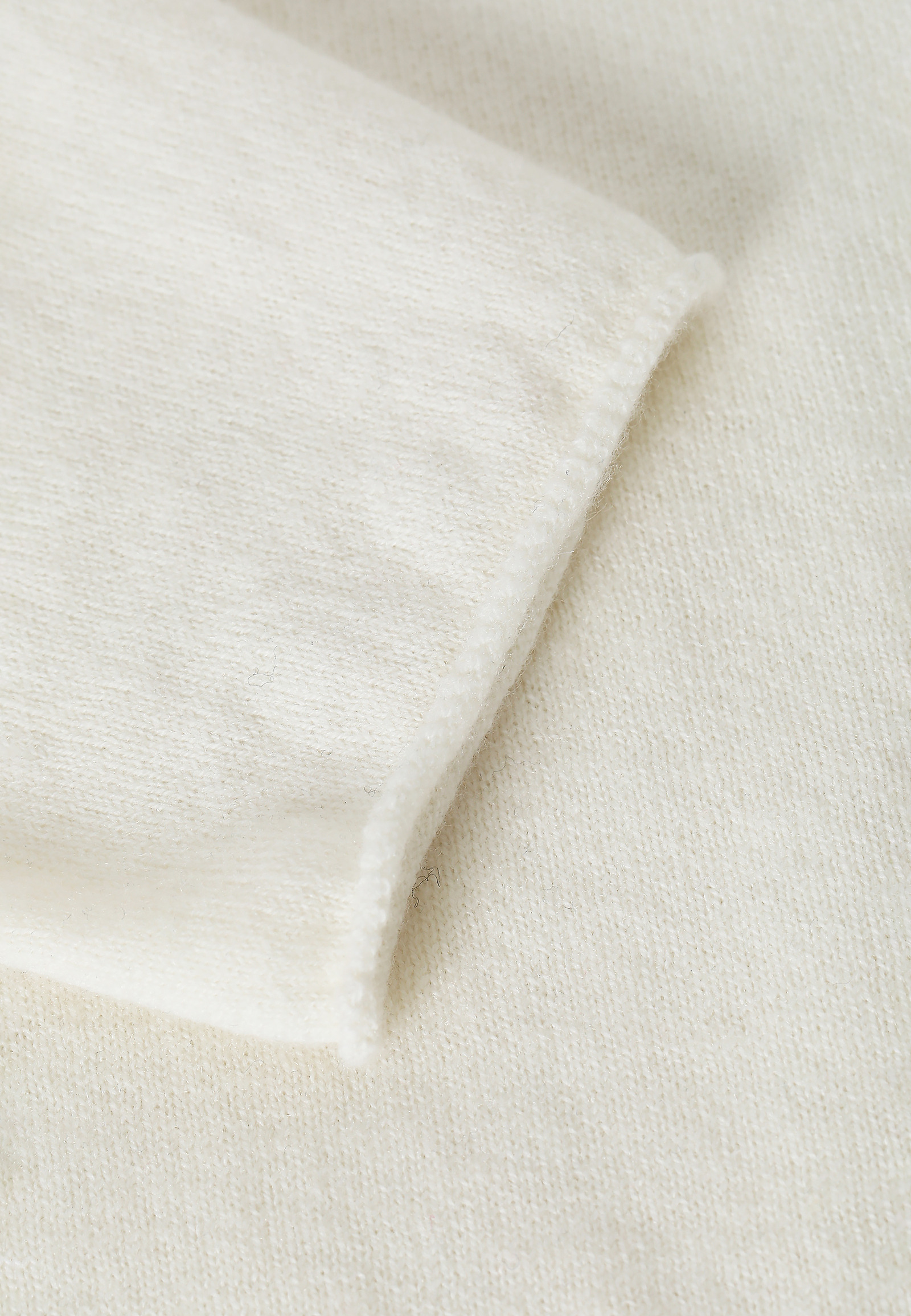 KLASYCZNY SWETER DAMSKI Z GOLFEM Z WEŁNY MERINO KONGA 1 KLASYCZNY SWETER DAMSKI Z GOLFEM Z WEŁNY MERINO KONGA 1 ECRU 74857