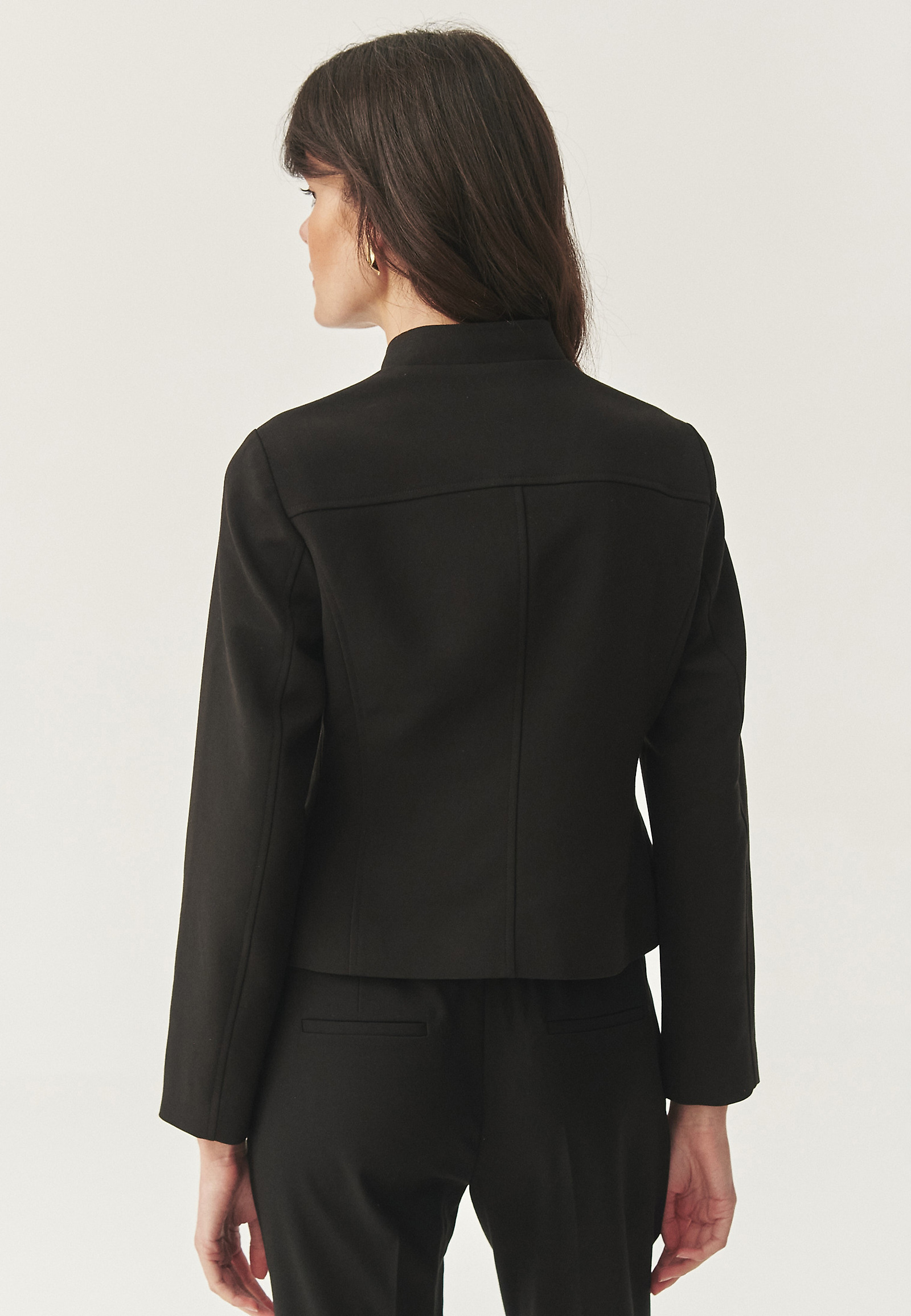 TKANÁ BUNDA S GOLIEROM - CODE TKANÁ BUNDA S GOLIEROM - CODE ČIERNA 113544