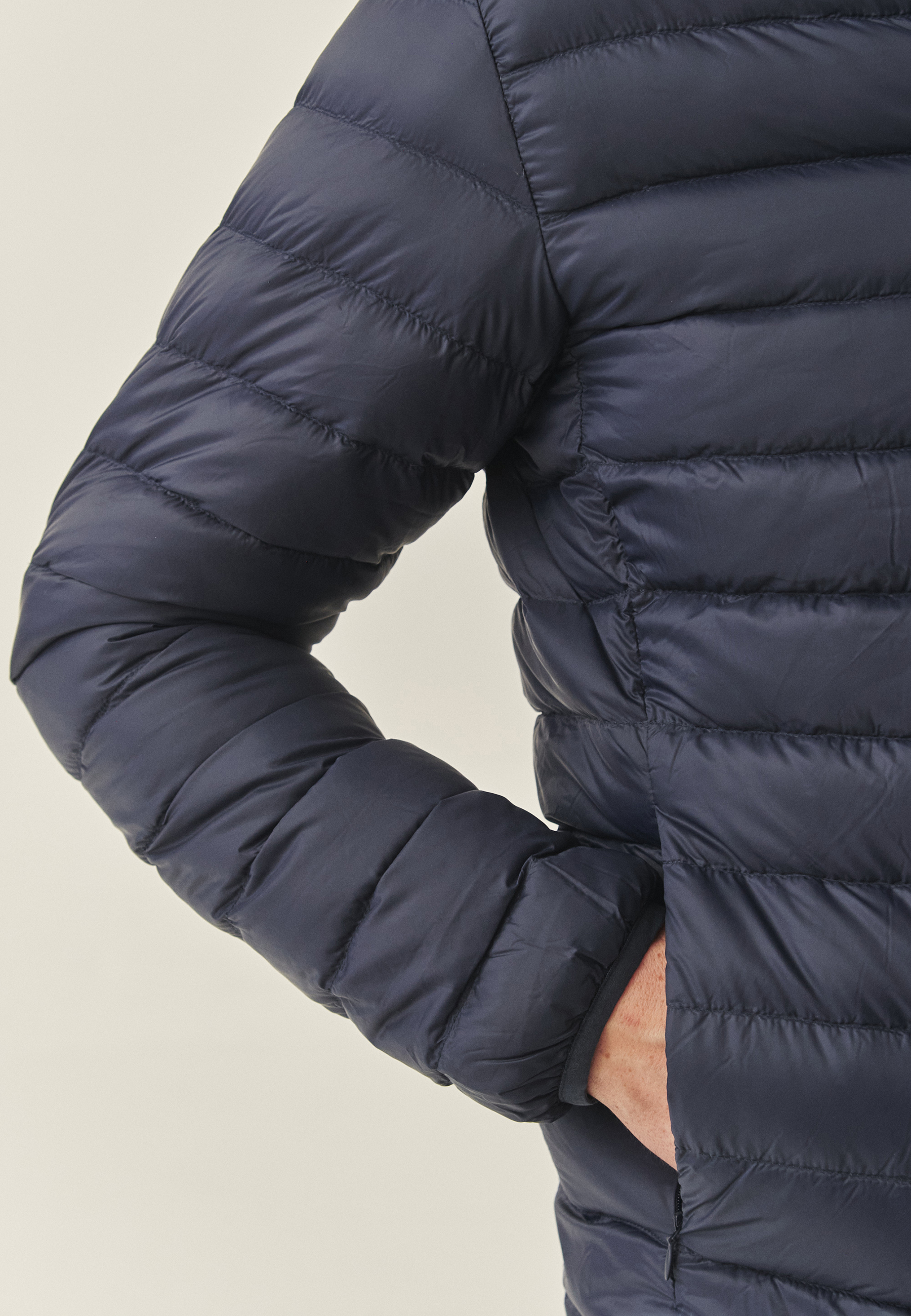 MĘSKA KURTKA PUCHOWA Z NASZYWKĄ Z MISIEM USZATKIEM ANGELO GRANATOWY 2