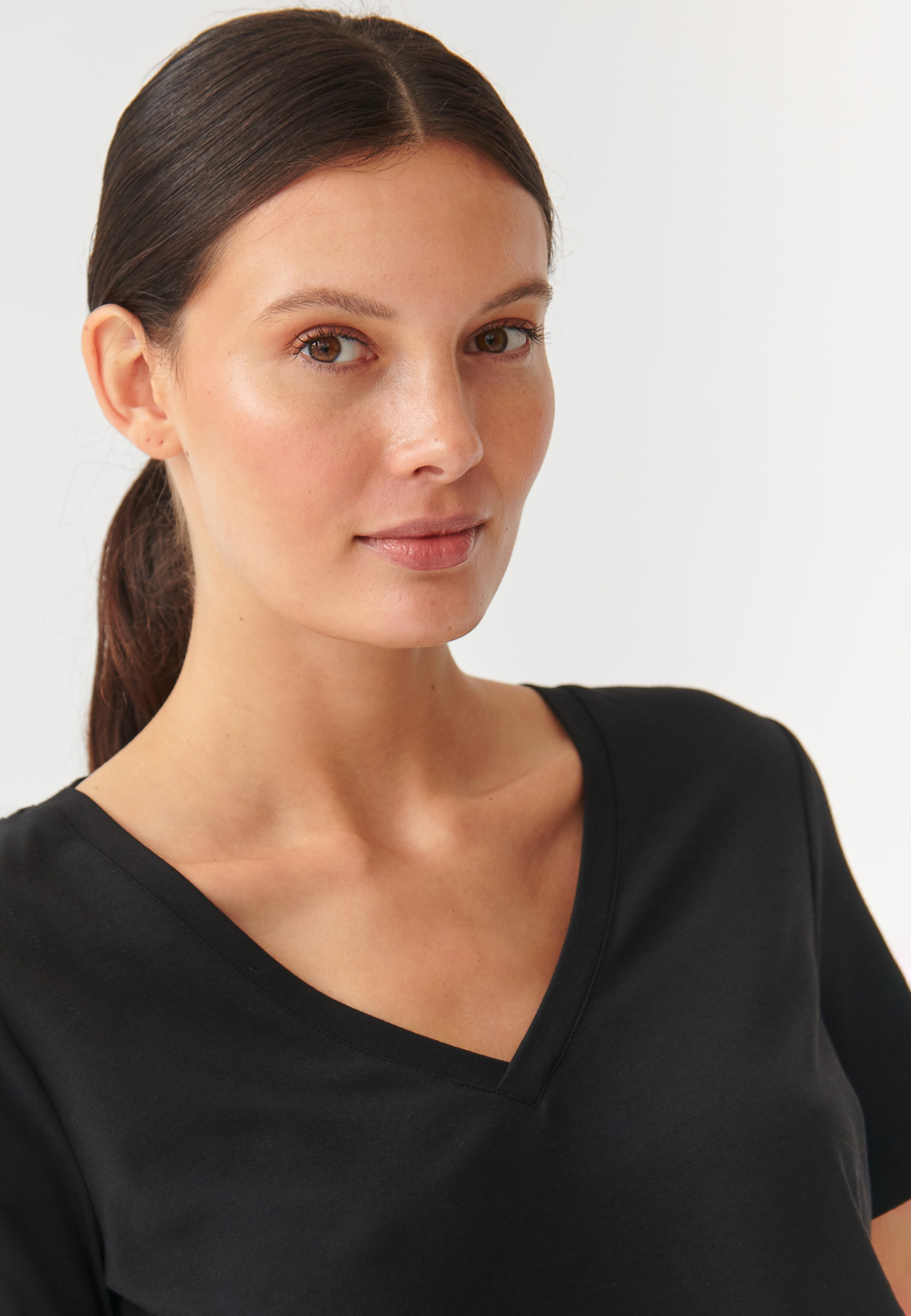 DÁMSKA PLETENÁ BLÚZKA S KRÁTKYMI RUKÁVMI LISA