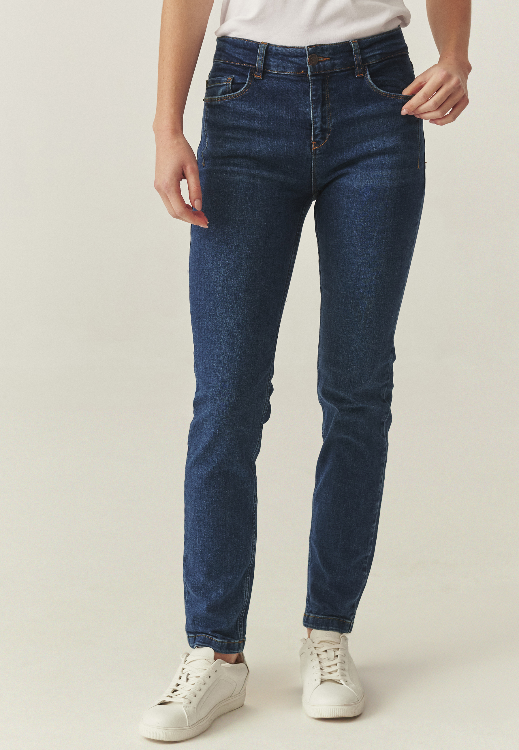 DÁMSKE DENIMOVÉ NOHAVICE – SAROS MODRÁ 2