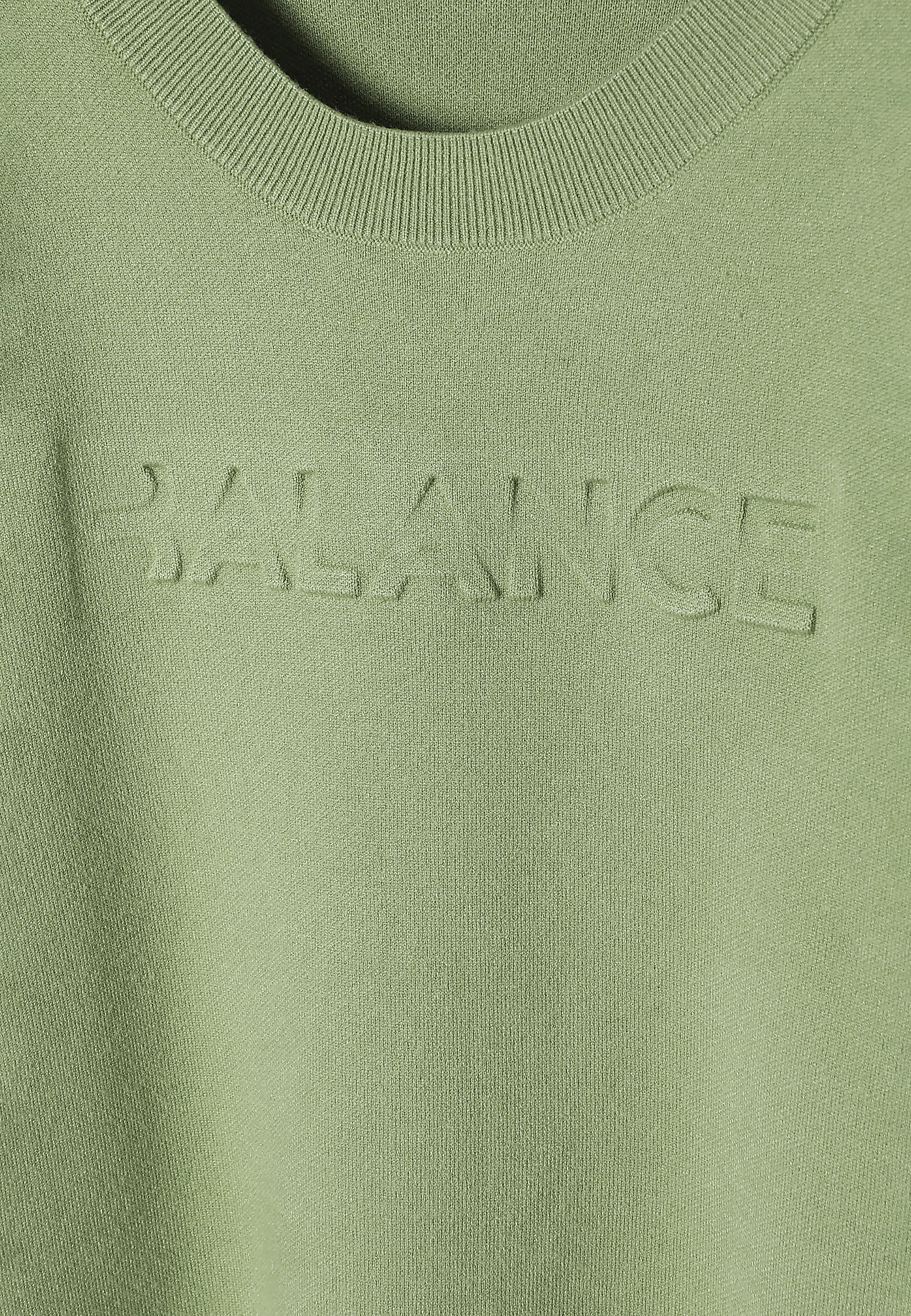 DÁMSKY SVETER S OKRÚHLYM VÝSTRIHOM – BALAMI DÁMSKY SVETER S OKRÚHLYM VÝSTRIHOM – BALAMI ZELENÁ 100953