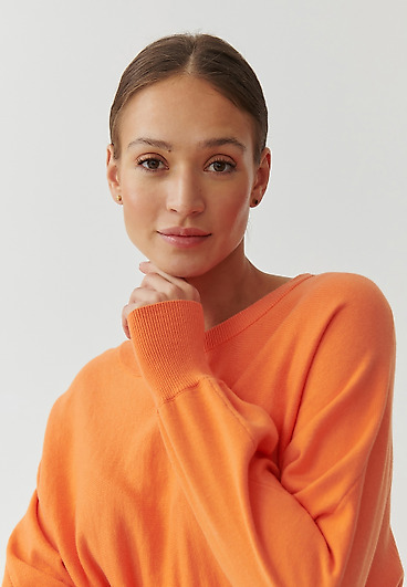 SWETER DAMSKI Z MIESZANKI BAWEŁNIANEJ - SELKO SWETER DAMSKI Z MIESZANKI BAWEŁNIANEJ - SELKO