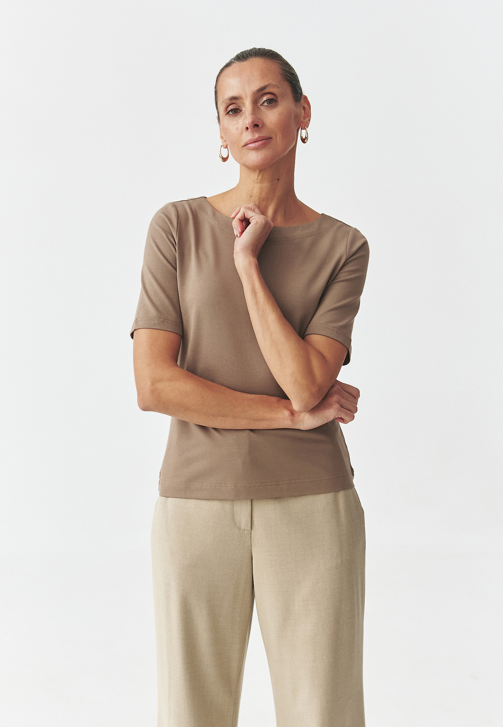 FITTED KNITTED LADY'S BLOUSE — LUMIKO FITTED KNITTED LADY'S BLOUSE — LUMIKO BEIGE 106008