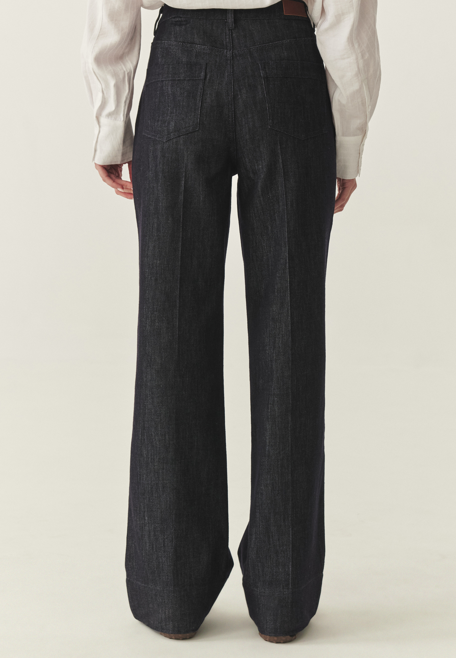 DENIMOWE SPODNIE Z WYDŁUŻONĄ NOGAWKĄ - MOSS GRANATOWY 2