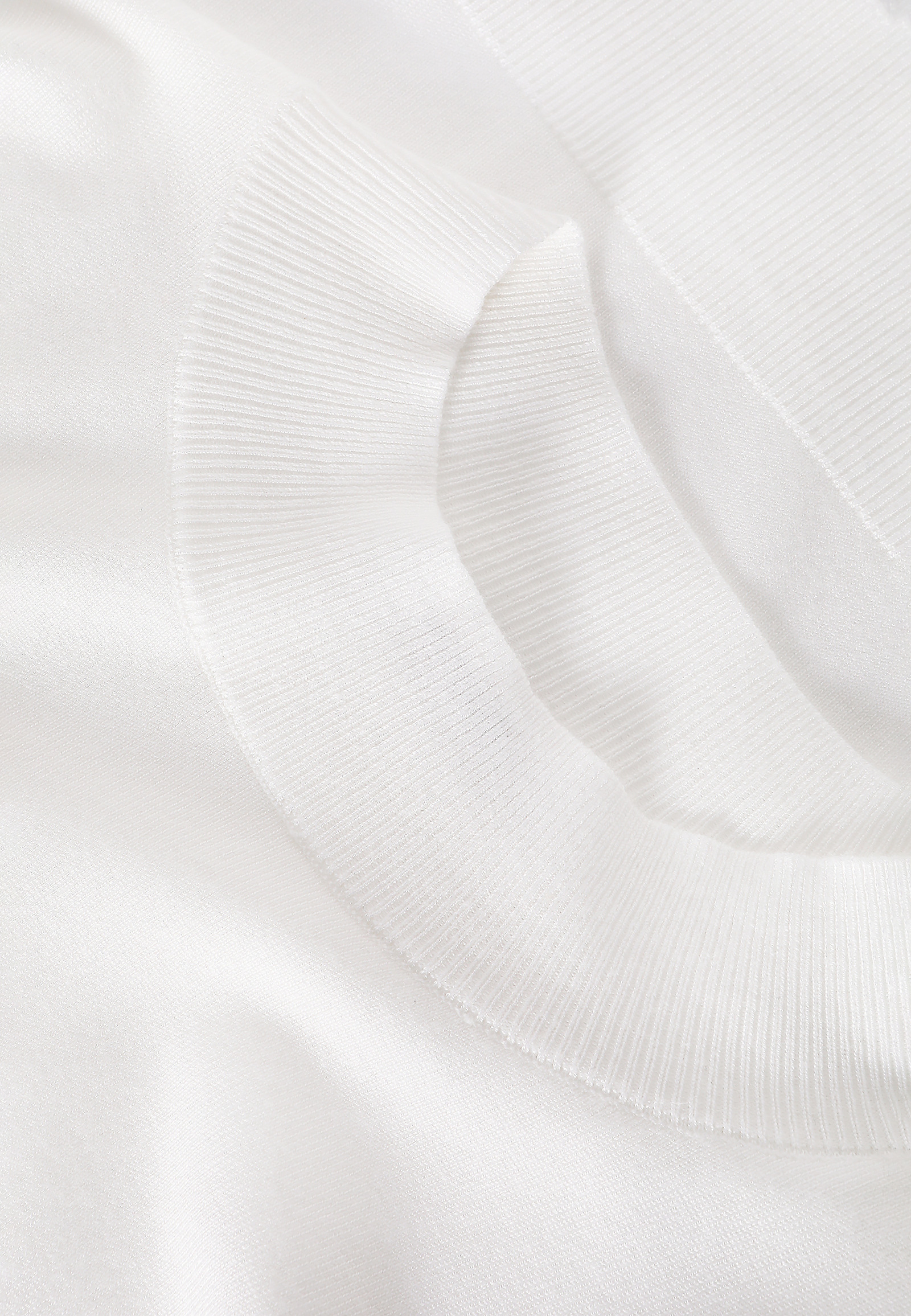 UNIVERZÁLNÍ DÁMSKÝ SVETR S POLOROLÁKEM NAWIKO 1 UNIVERZÁLNÍ DÁMSKÝ SVETR S POLOROLÁKEM NAWIKO 1 ECRU 94319