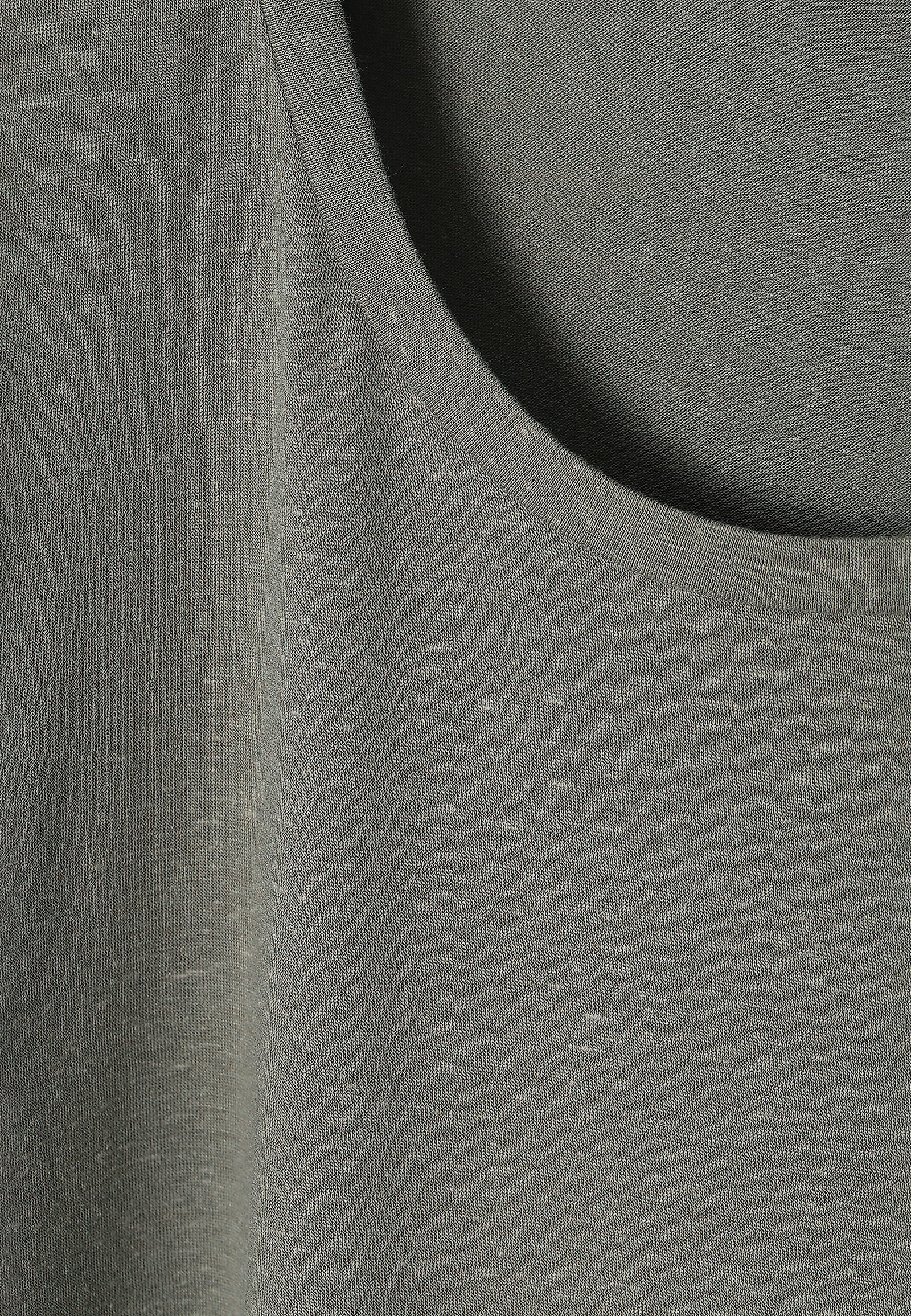 BLUZKA DAMSKA DZIANINOWA Z KRÓTKIM RĘKAWEM DAVIJA BLUZKA DAMSKA DZIANINOWA Z KRÓTKIM RĘKAWEM DAVIJA KHAKI 88926