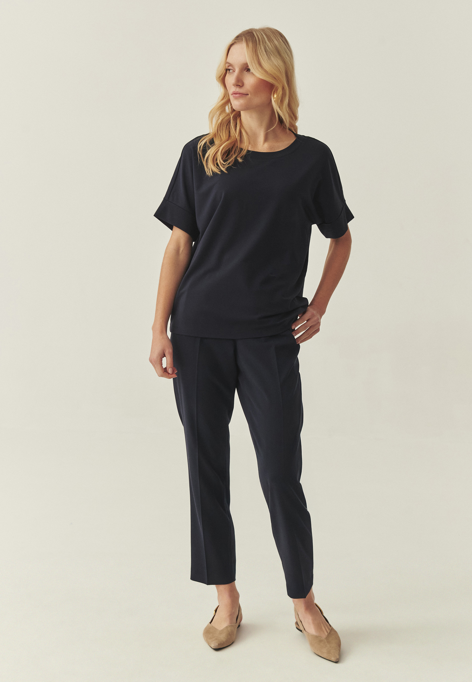 KLASYCZNA BLUZKA Z DZIANINY - BOW