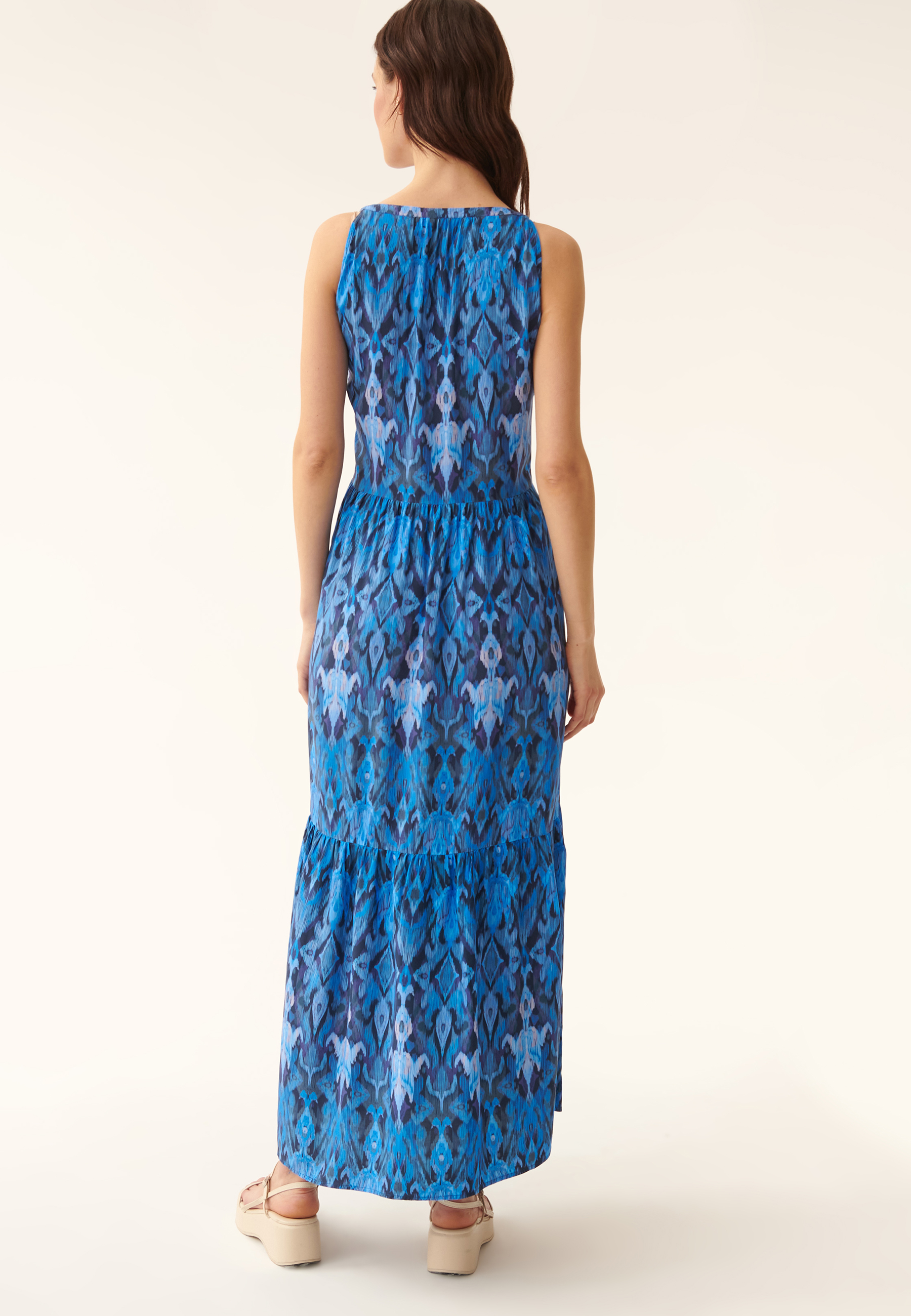 WZORZYSTA SUKIENKA MAXI OROKO 3 MULTIKOLOR 2