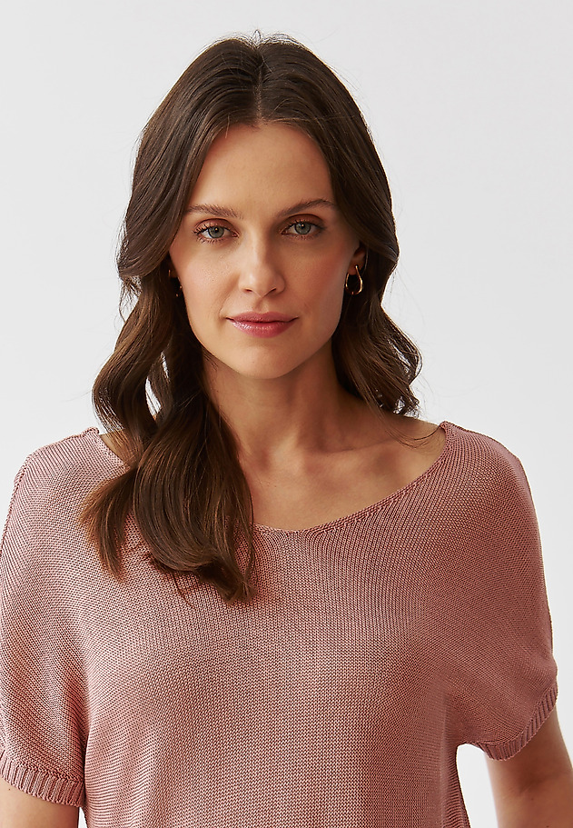 COMFORTABLE LADIES’ BLOUSE WITH A METALLIC SHIMMER - LOTTA COMFORTABLE LADIES’ BLOUSE WITH A METALLIC SHIMMER - LOTTA PINK 1