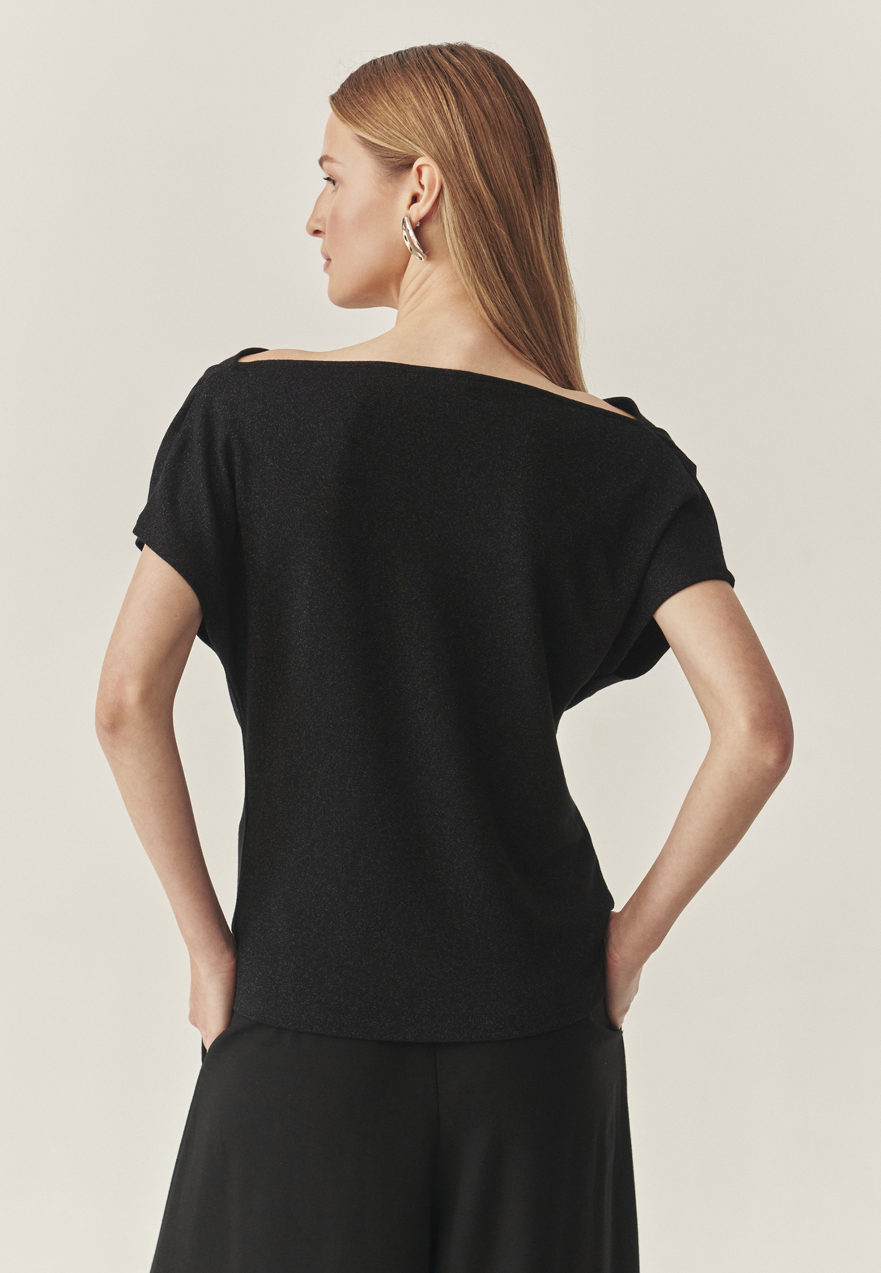 SRADEČA BLUZA Z VISKOZO - BULAN 2 ČRNA 2