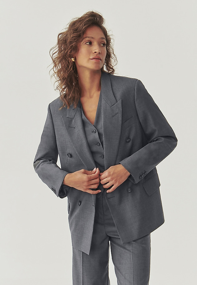 LADIES’ OVERSIZED DOUBLE-BREASTED BLAZER WITH DECORATIVE LAPELS - ERME LADIES’ OVERSIZED DOUBLE-BREASTED BLAZER WITH DECORATIVE LAPELS - ERME SZARY 6