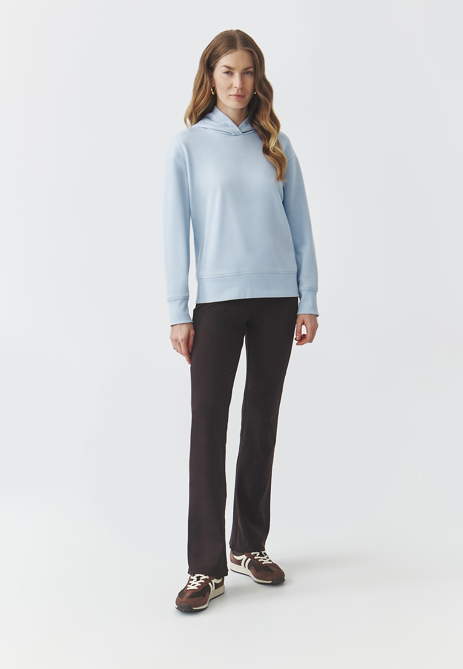 HANORAC PASTELAT CU GLUGĂ — NULA HANORAC PASTELAT CU GLUGĂ — NULA ALBASTRU 107690