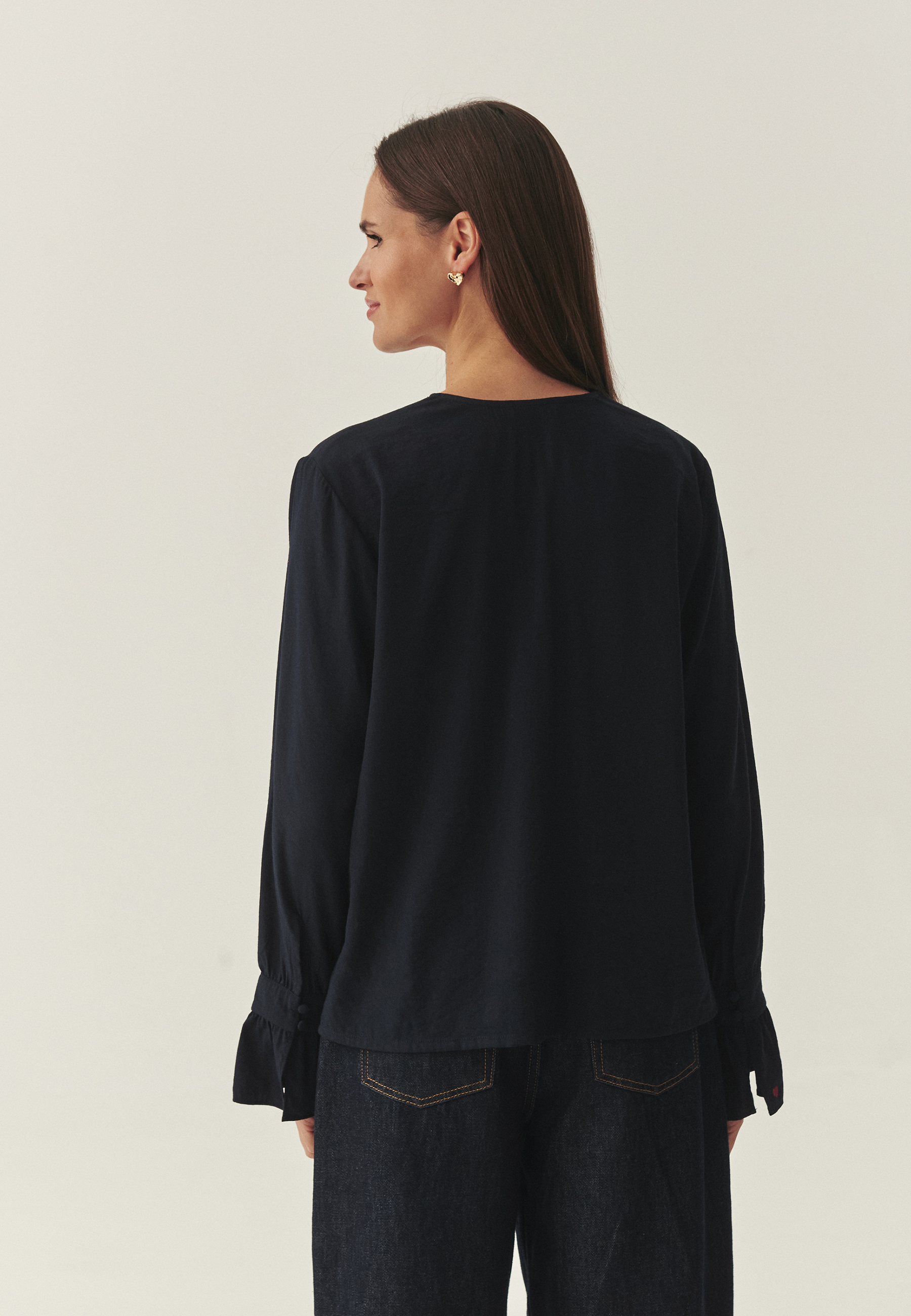 TKANINOWA BLUZKA Z HAFTEM - ENTRA GRANATOWY 2