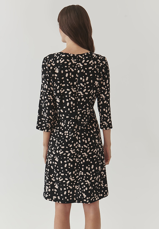LADIES’ PATTERNED DRESS WITH V-SHAPED NECKLINE - NERTO LADIES’ PATTERNED DRESS WITH V-SHAPED NECKLINE - NERTO MULTIKOLOR 4