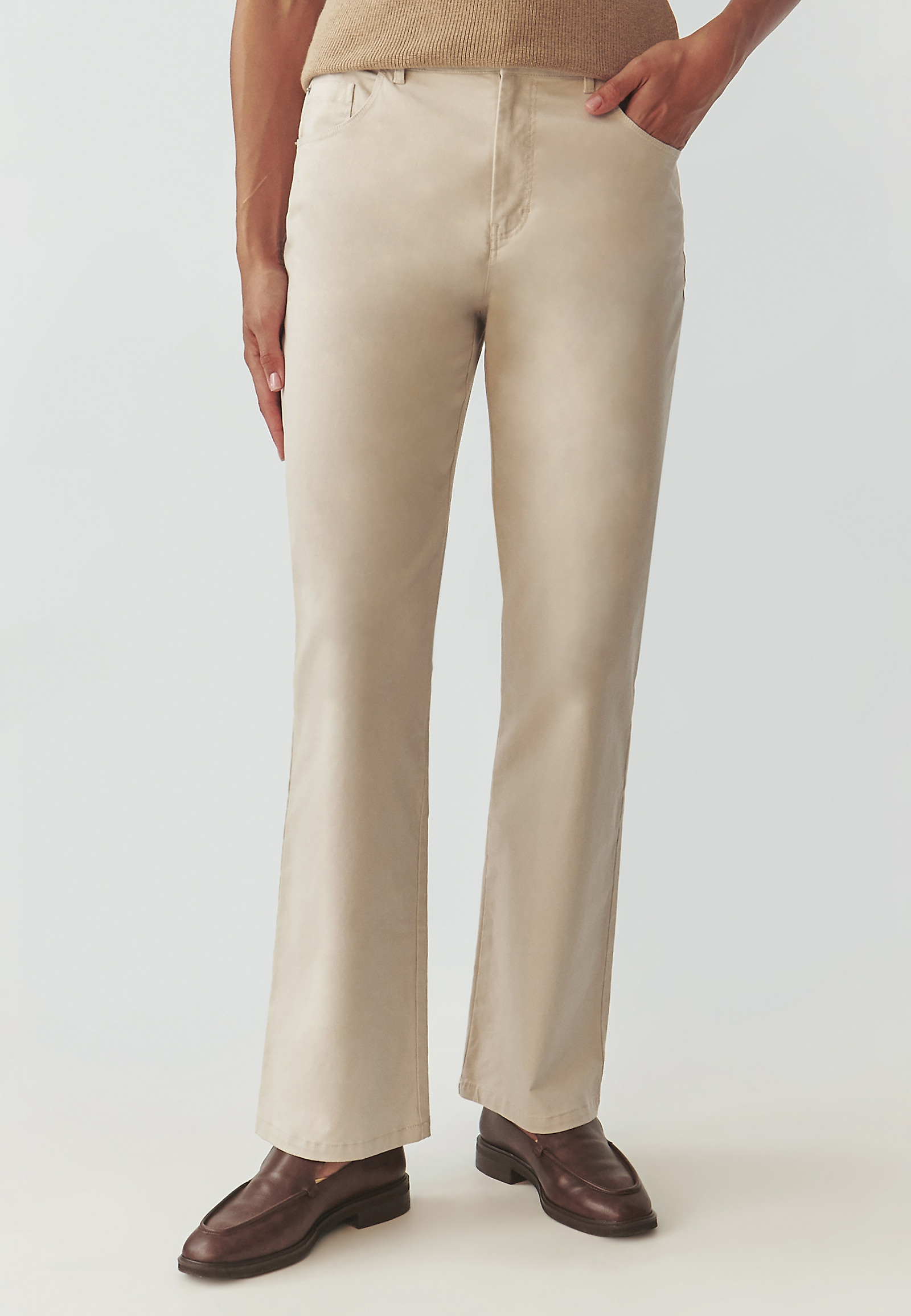 LADIES’ STRAIGHT CUT TROUSERS - KWINKO LADIES’ STRAIGHT CUT TROUSERS - KWINKO BEIGE 100202
