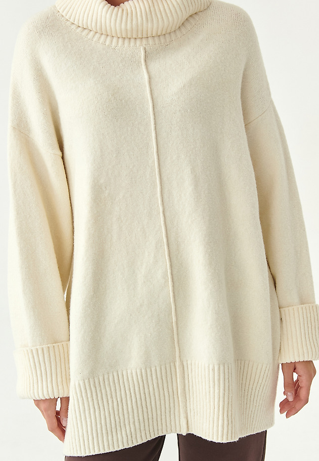 DAMSKI SWETER Z GOLFEM VELA DAMSKI SWETER Z GOLFEM VELA ECRU 4