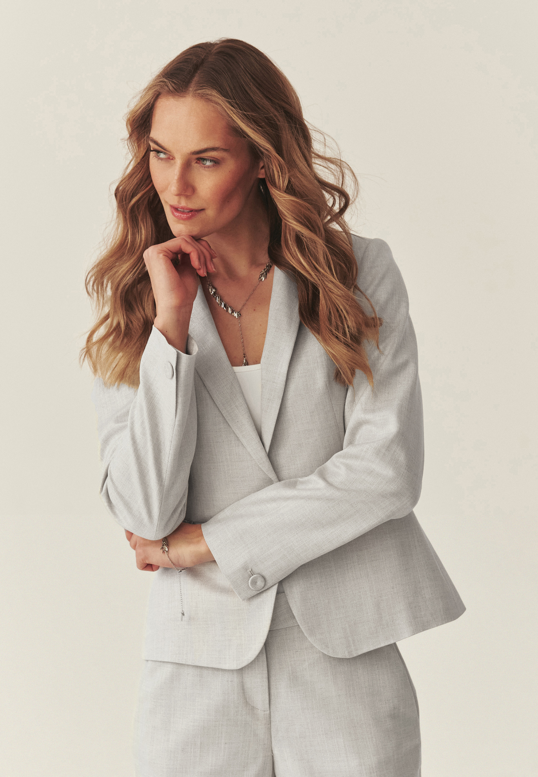 żakiet damski tkaninowy LAMIANORE BEŻOWY 2