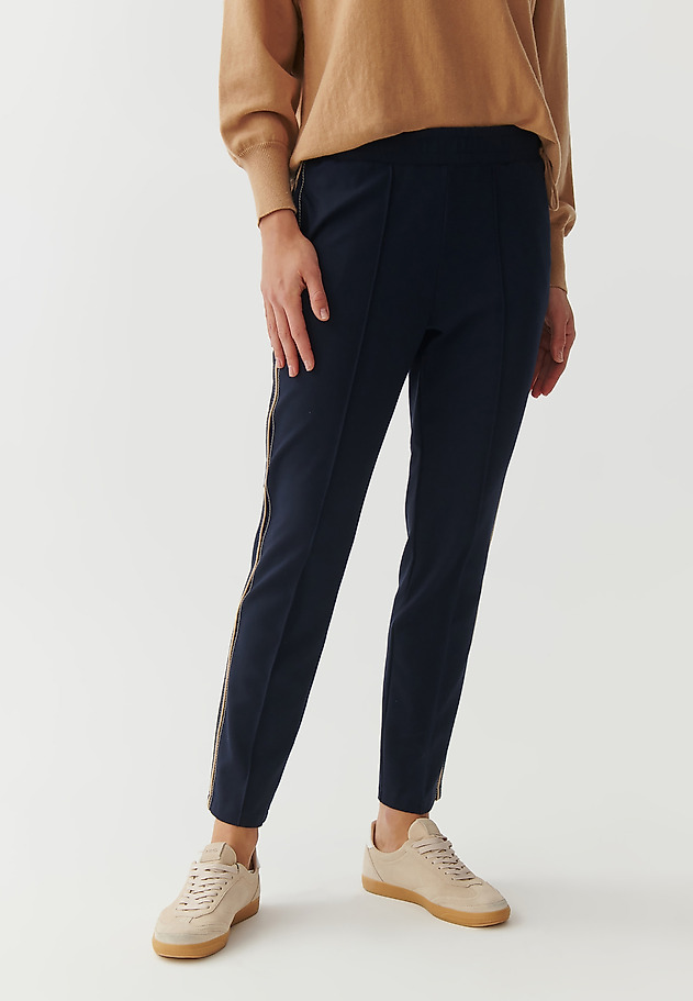 LADIES’ TROUSERS WITH CONTRASTING STRIPES - LAMIKO 1 LADIES’ TROUSERS WITH CONTRASTING STRIPES - LAMIKO 1 NAVY BLUE 2