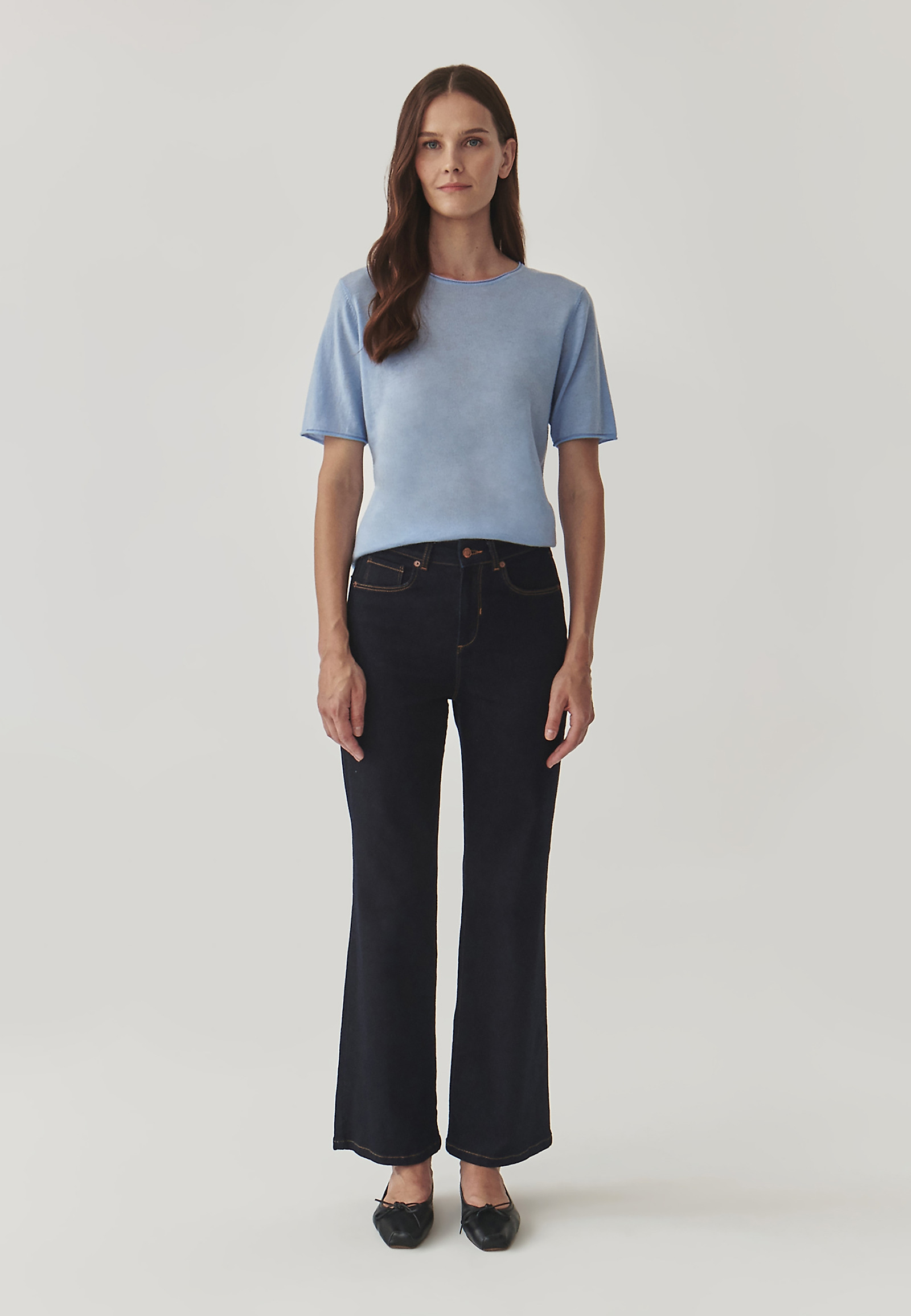 DÁMSKÁ VOLNÁ ÚPLETOVÁ HALENKA S KRÁTKÝM RUKÁVEM - MASHA DÁMSKÁ VOLNÁ ÚPLETOVÁ HALENKA S KRÁTKÝM RUKÁVEM - MASHA MODRÁ 99478