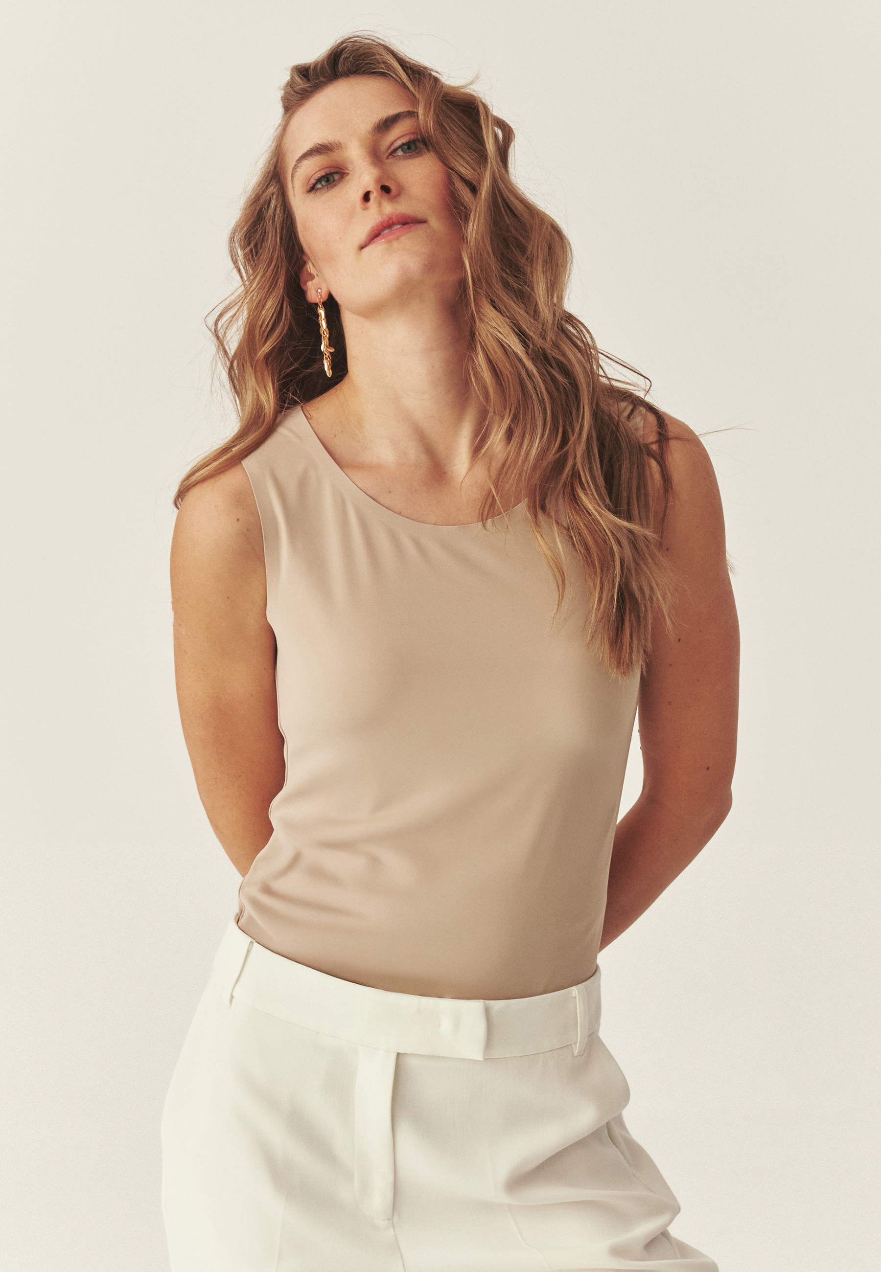 BLUZĂ MULATĂ CU TERMINAȚII LIPITE - LETHA BEJ 2