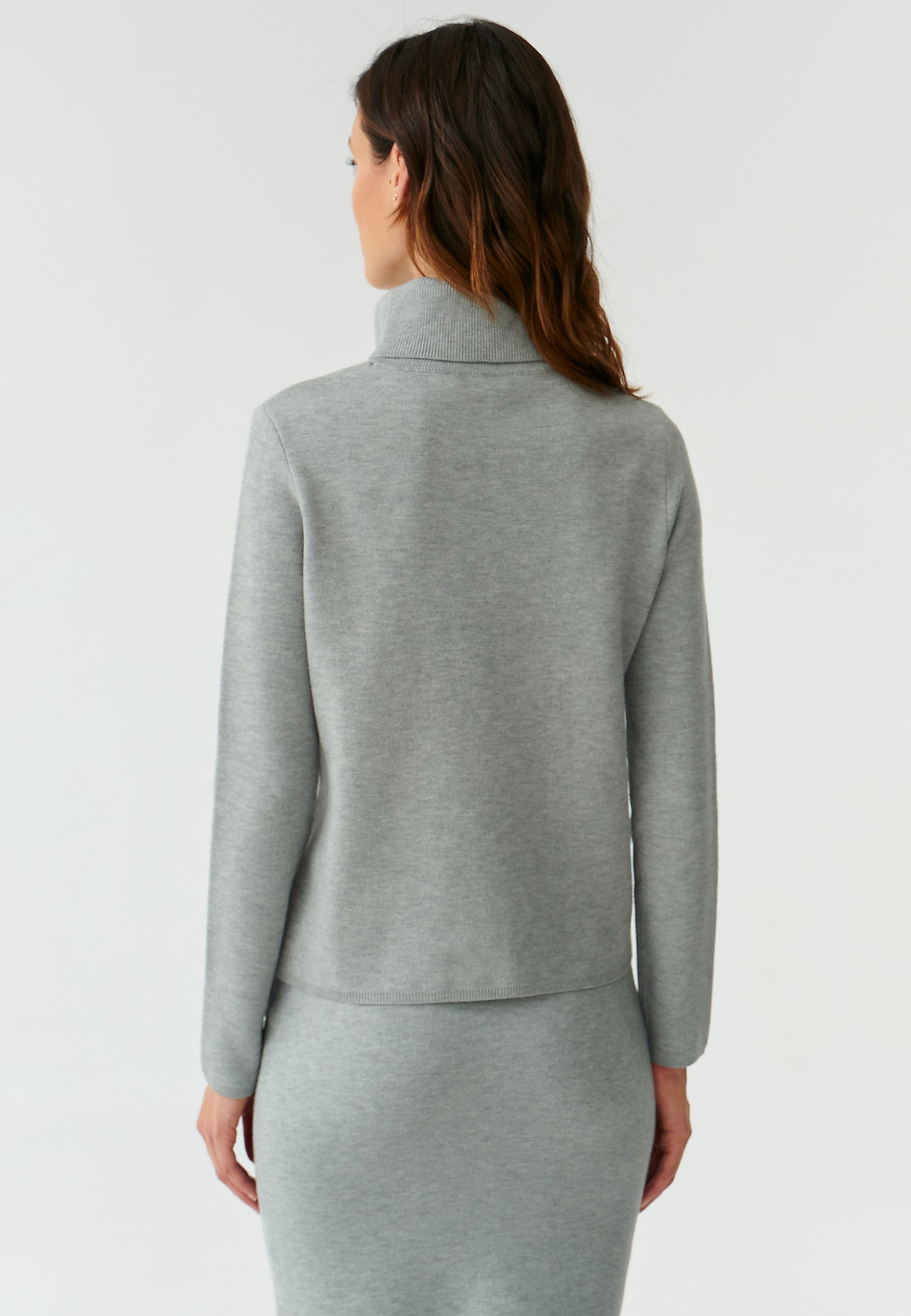 UNIWERSALNY SWETER DAMSKI Z GOLFEM PIMPO 1 UNIWERSALNY SWETER DAMSKI Z GOLFEM PIMPO 1 SZARY 91841