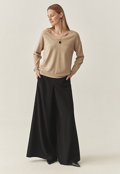 CLASSIC LADIES' JUMPER WITH V-NECK AND SHINY YARN — FLARE 1 YELLOW 2