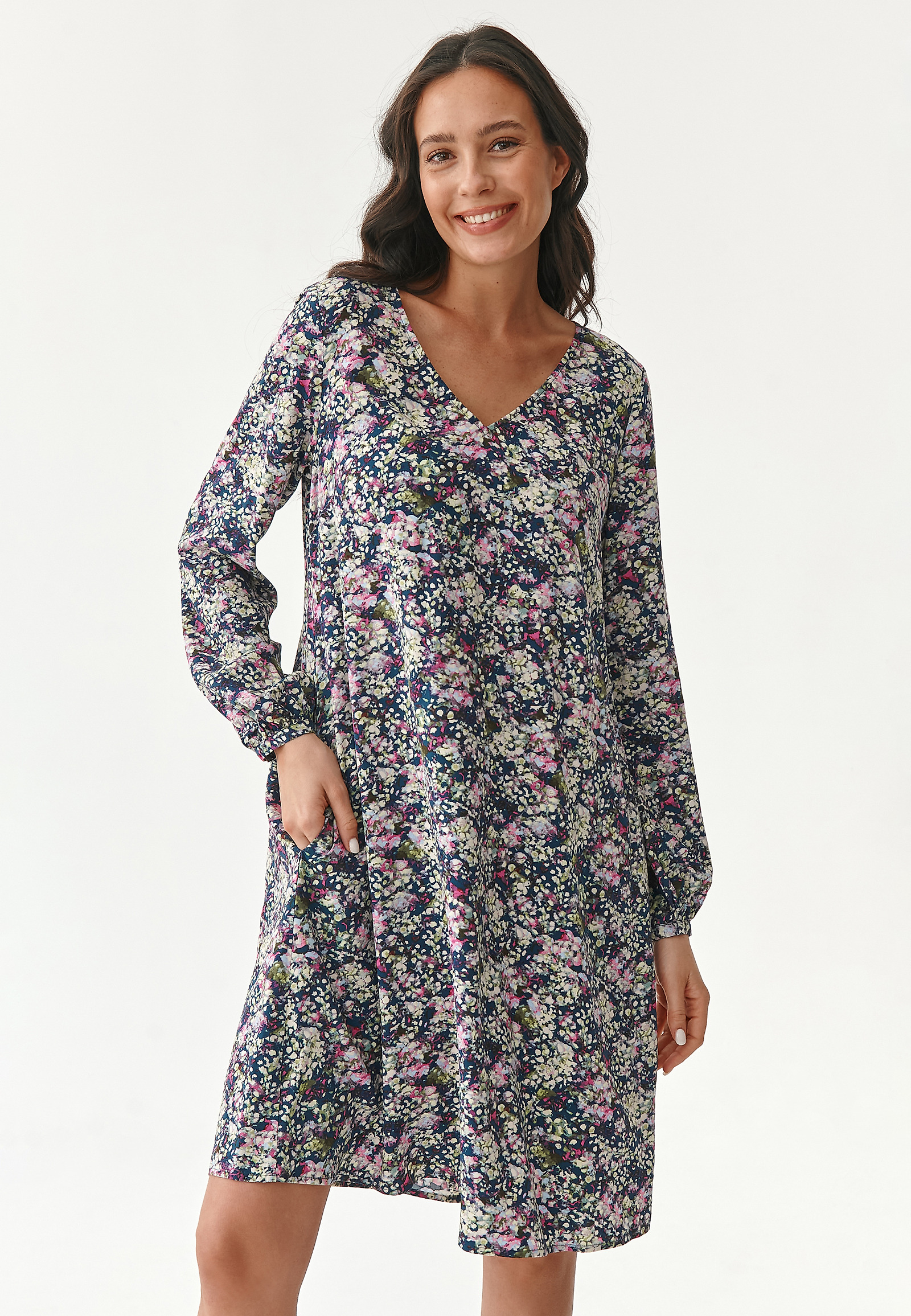 ROCHIE SCURTĂ DE DAMĂ CU FLORI MIKOMO ROCHIE SCURTĂ DE DAMĂ CU FLORI MIKOMO MULTICOLOR 80824
