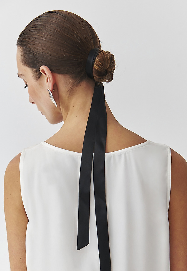 JEDWABNA SCRUNCHIE DO WŁOSÓW — GUMI JEDWABNA SCRUNCHIE DO WŁOSÓW — GUMI CZARNY 1