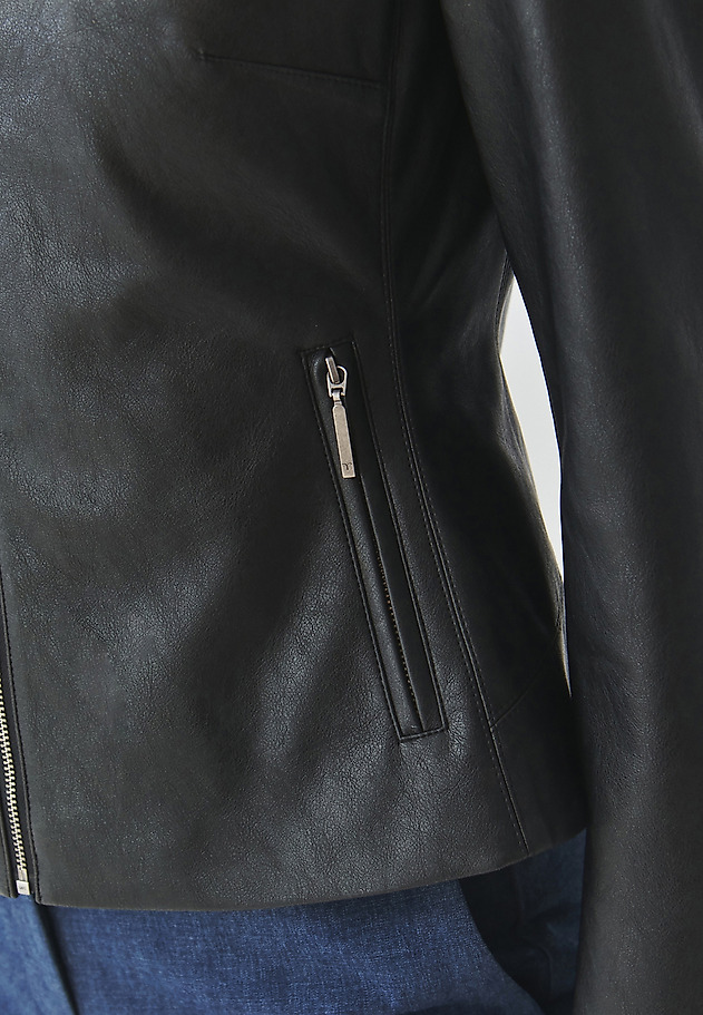 LADIES’ JACKET MADE FROM LEATHER-LOOK FABRIC - BAMI LADIES’ JACKET MADE FROM LEATHER-LOOK FABRIC - BAMI CZARNY 5