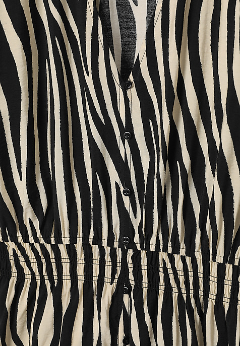 WZORZYSTA SUKIENKA MIDI Z WISKOZĄ - IMANI CZARNY 2