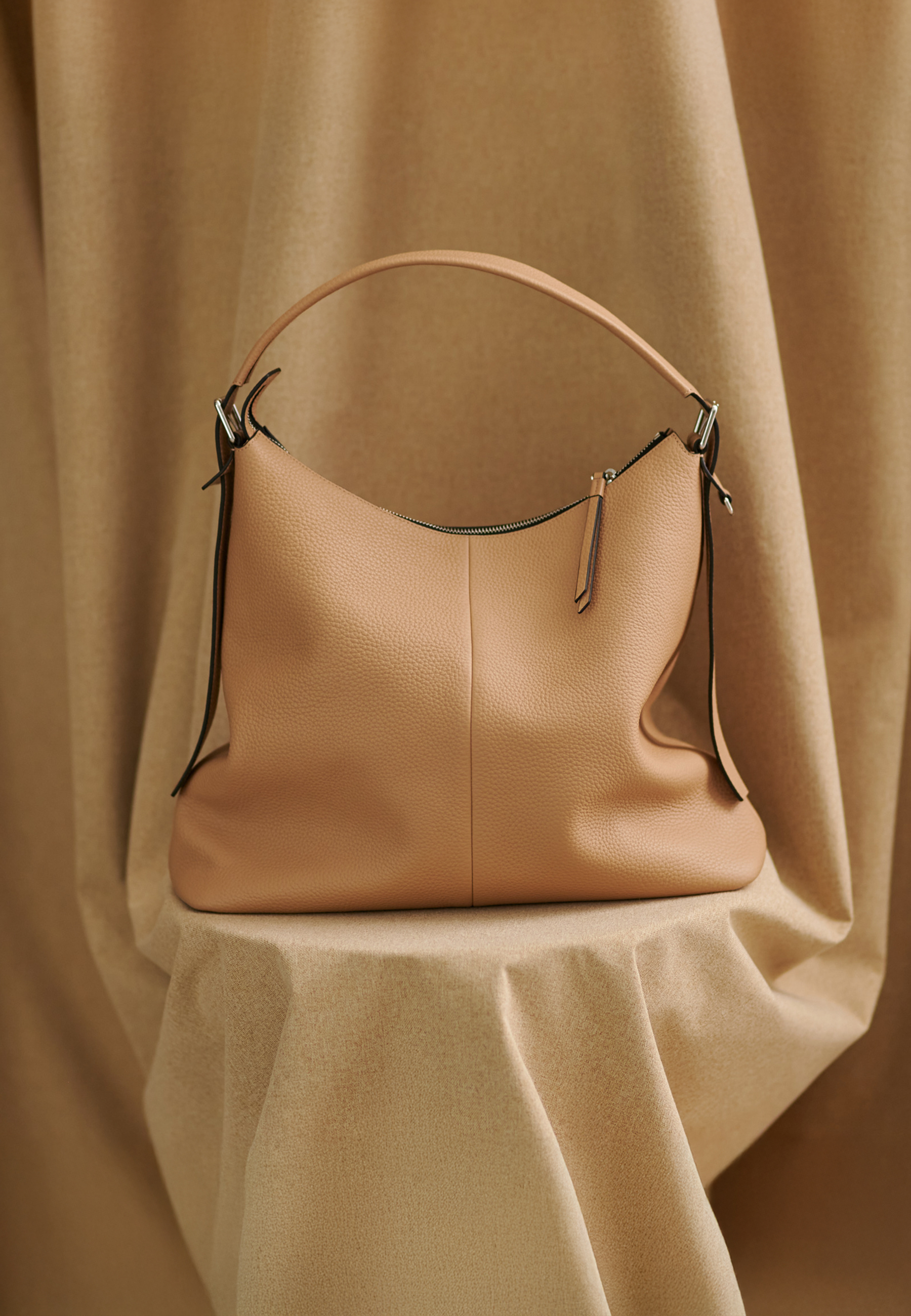 DÁMSKA KOŽENÁ TAŠKA - LUCINDA BÉŽOVÁ 2