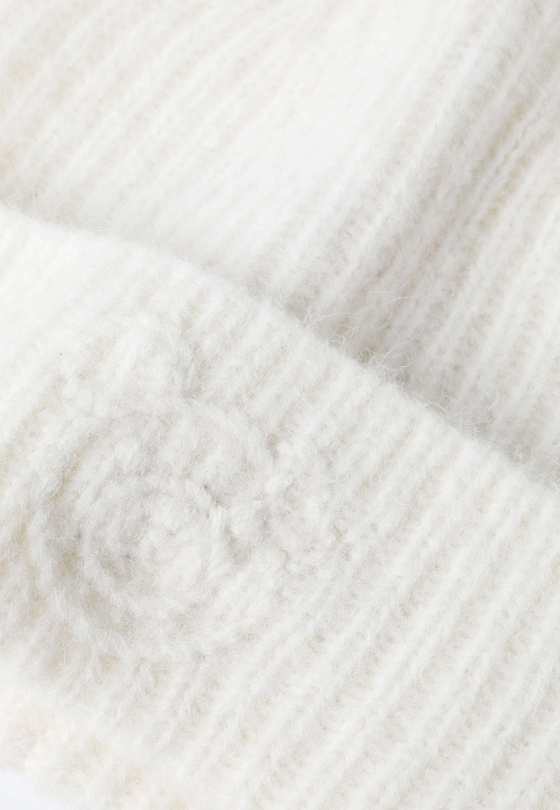 KLASYCZNA CZAPKA Z HAFTEM Z MOTYWEM MISIA USZATKA - NERIS ECRU 2