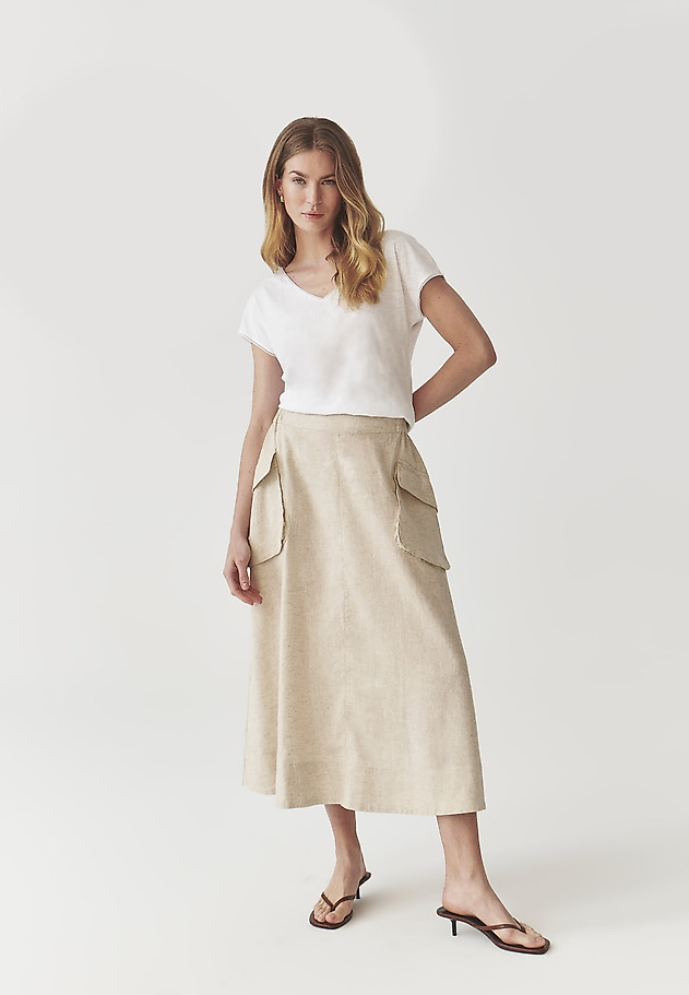 ŽENSKA BLUZA Z OKRASNIM TRAKOM - SORNA ŽENSKA BLUZA Z OKRASNIM TRAKOM - SORNA BELA 2