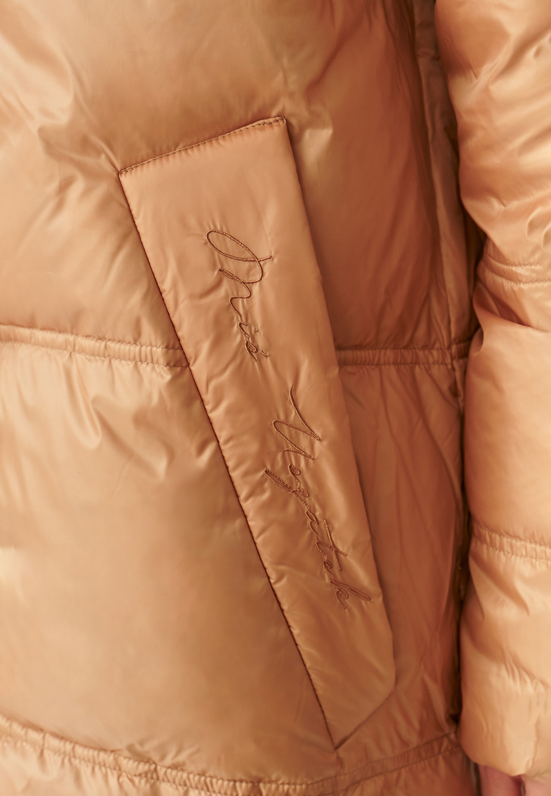 DAMSKA KURTKA PUCHOWA Z KAPTUREM Z FUTERKIEM GOTA BEŻOWY 2