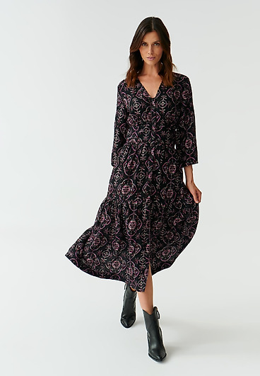 WZORZYSTA SUKIENKA TKANINOWA Z RĘKAWEM 3/4 KAMDI 1 WZORZYSTA SUKIENKA TKANINOWA Z RĘKAWEM 3/4 KAMDI 1