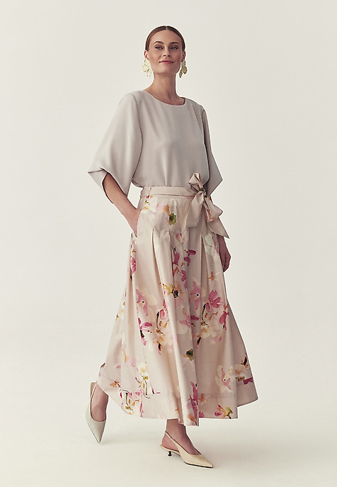 BAWEŁNIANA SPÓDNICA W KWIATY - TAFTANI 2 BAWEŁNIANA SPÓDNICA W KWIATY - TAFTANI 2