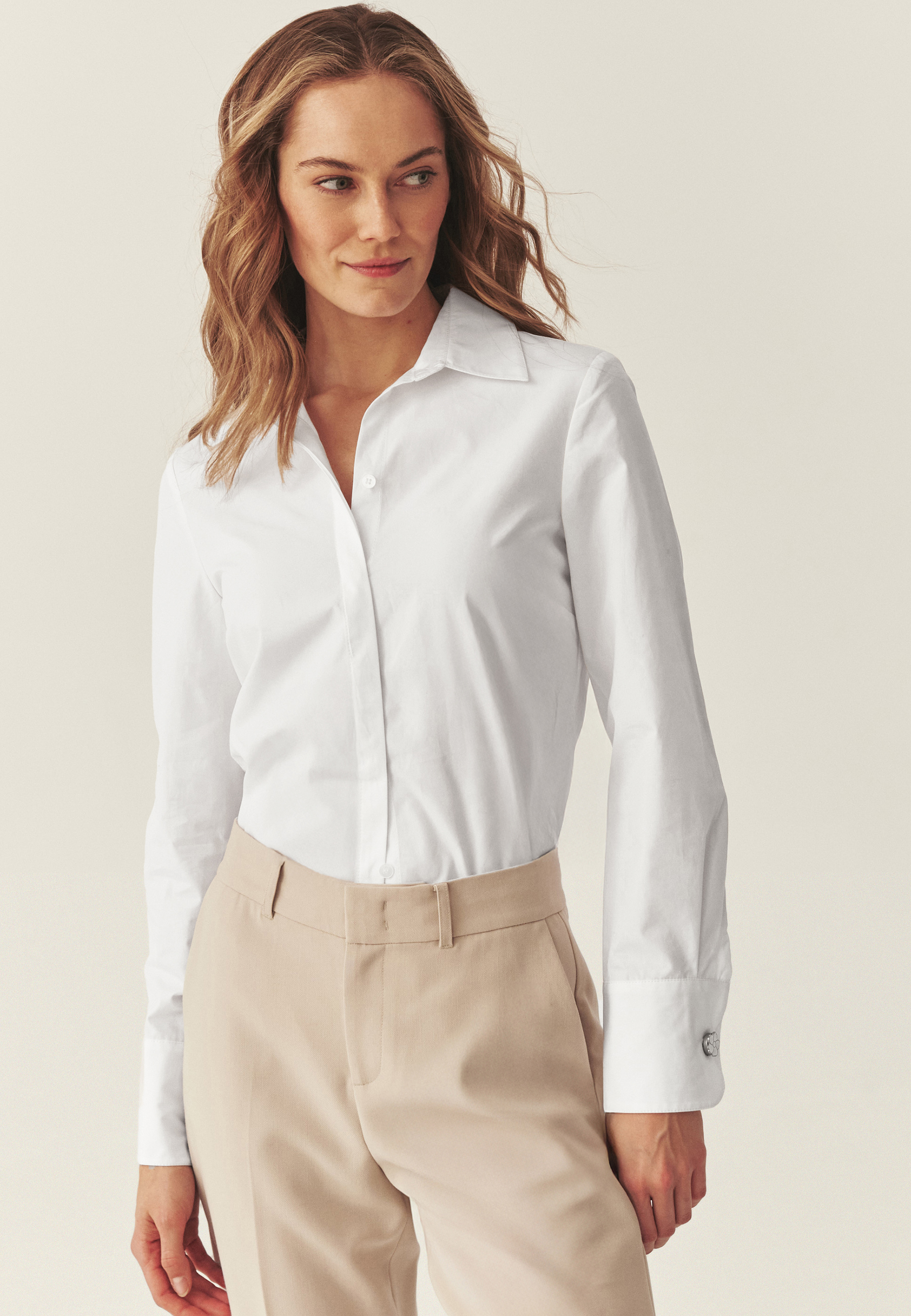 KLASICKÁ BAVLNĚNÁ KOŠILE – ANTALA BÍLÁ 2