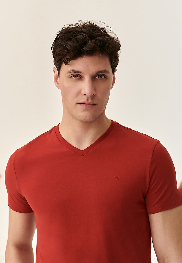 CLASSIC MEN'S T-SHIRT LUCK CLASSIC MEN'S T-SHIRT LUCK RED 1
