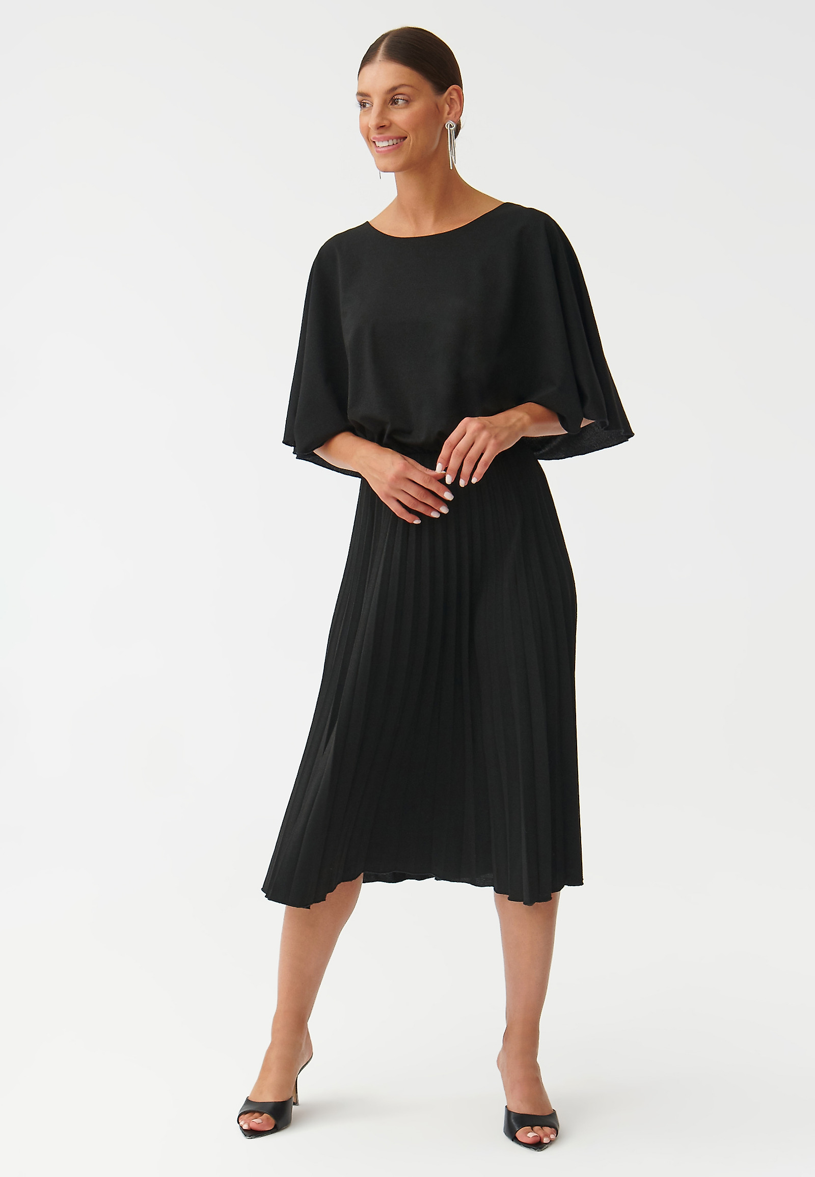 ROCHIE DIN TRICOT METALIZAT, CU PLIURI GAJA ROCHIE DIN TRICOT METALIZAT, CU PLIURI GAJA NEGRU 92689