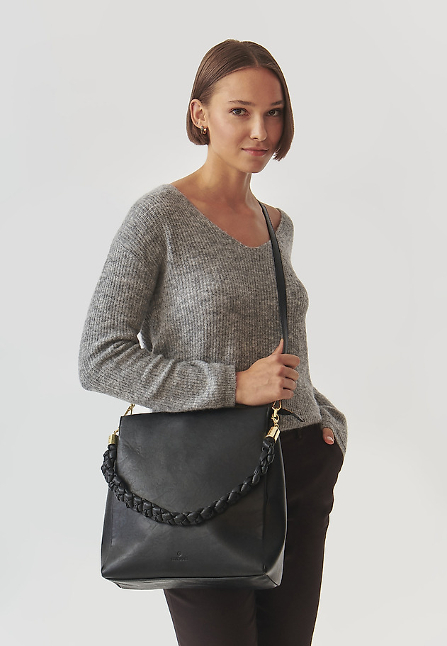 ROOMY SHOULDER BAG WITH DECORATIVE BELT — MOKKO ROOMY SHOULDER BAG WITH DECORATIVE BELT — MOKKO CZARNY 1