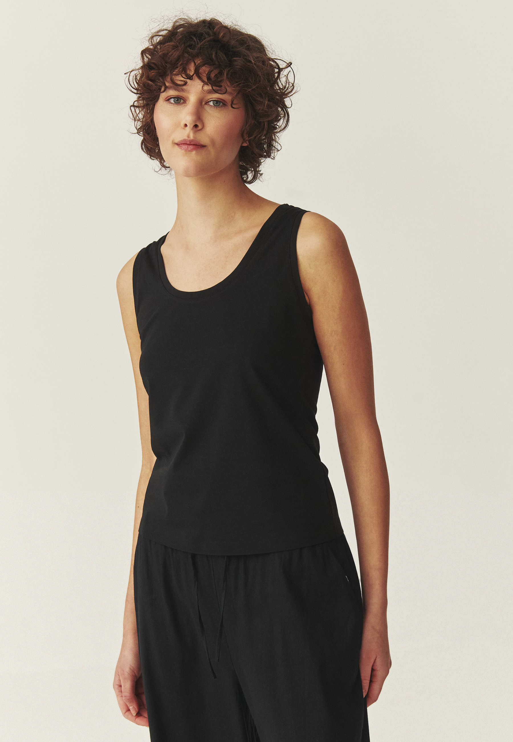 BLUZĂ DIN BUMBAC, FĂRĂ MÂNECI - ROFA NEGRU 2