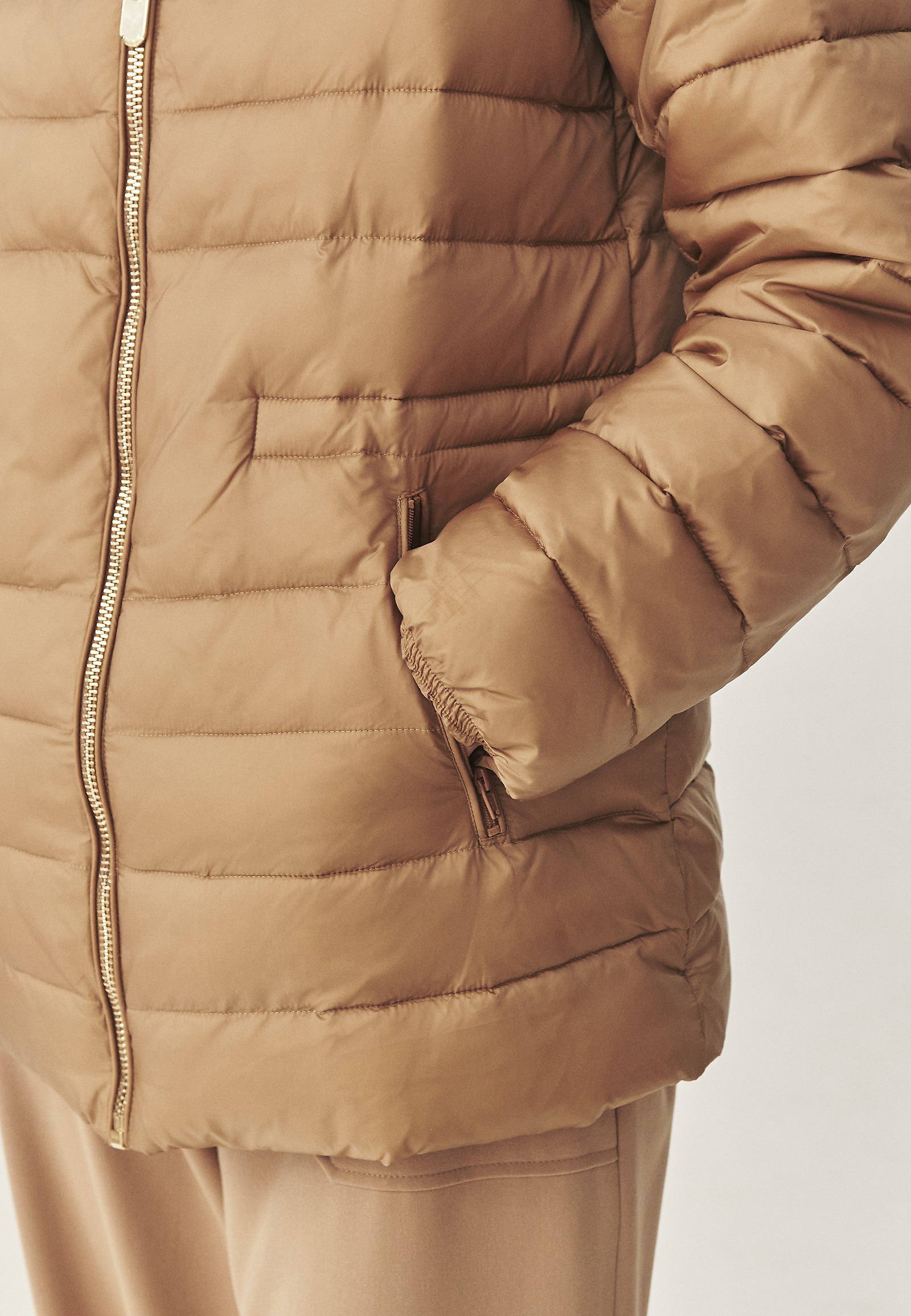 JACHETĂ PARKA CU GLUGĂ - KAMINO JACHETĂ PARKA CU GLUGĂ - KAMINO BEJ 114883
