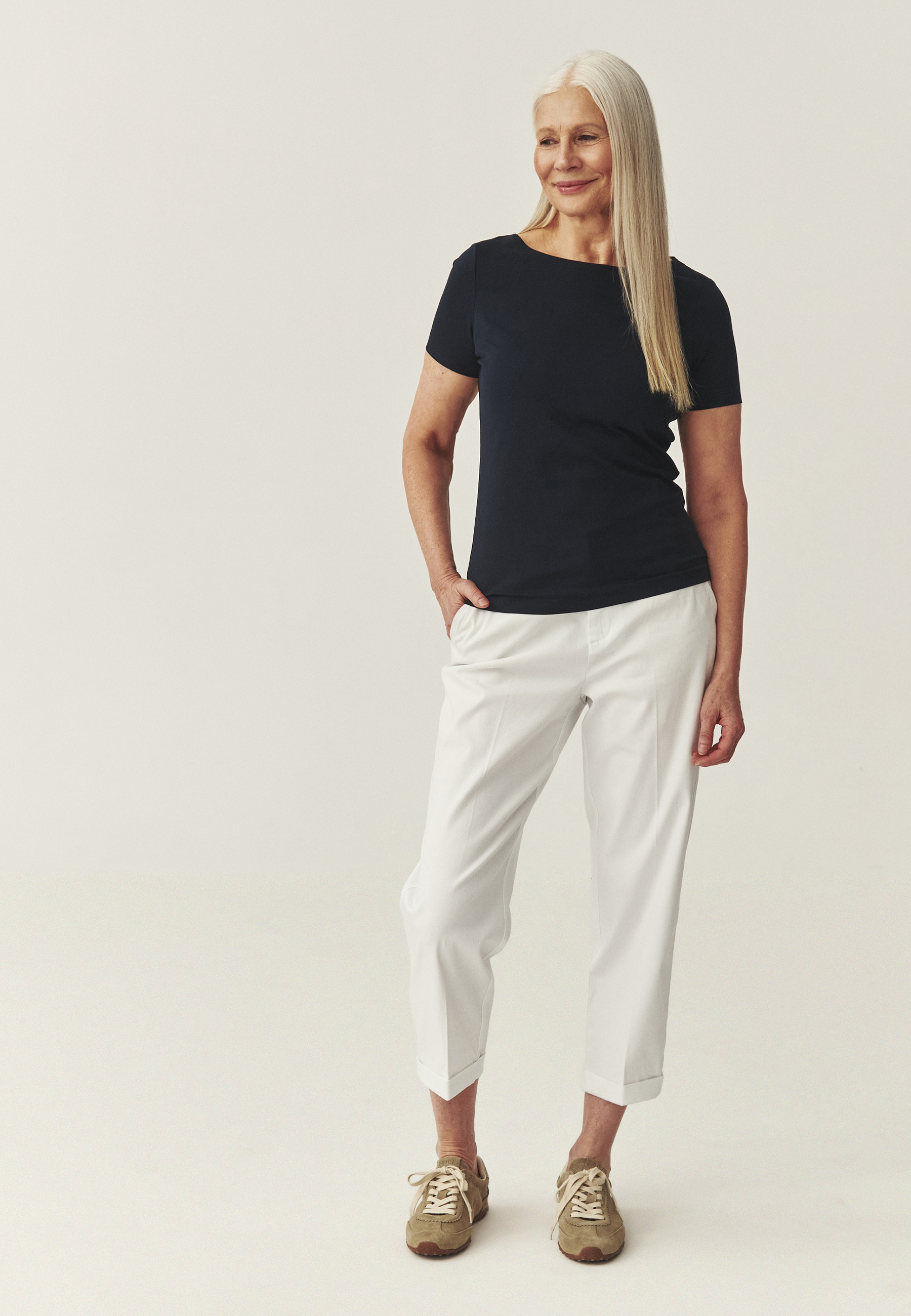 PŘILÉHAVÁ HALENKA S BAVLNOU – MIKAJA TMAVĚ MODRÁ 2