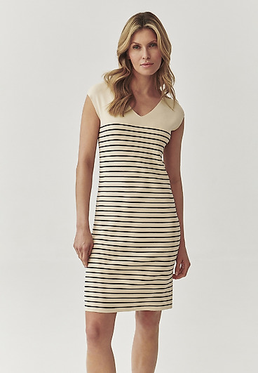 SUKIENKA DZIANINOWA W MARYNISTYCZNE PASKI - NIKALIMO SUKIENKA DZIANINOWA W MARYNISTYCZNE PASKI - NIKALIMO