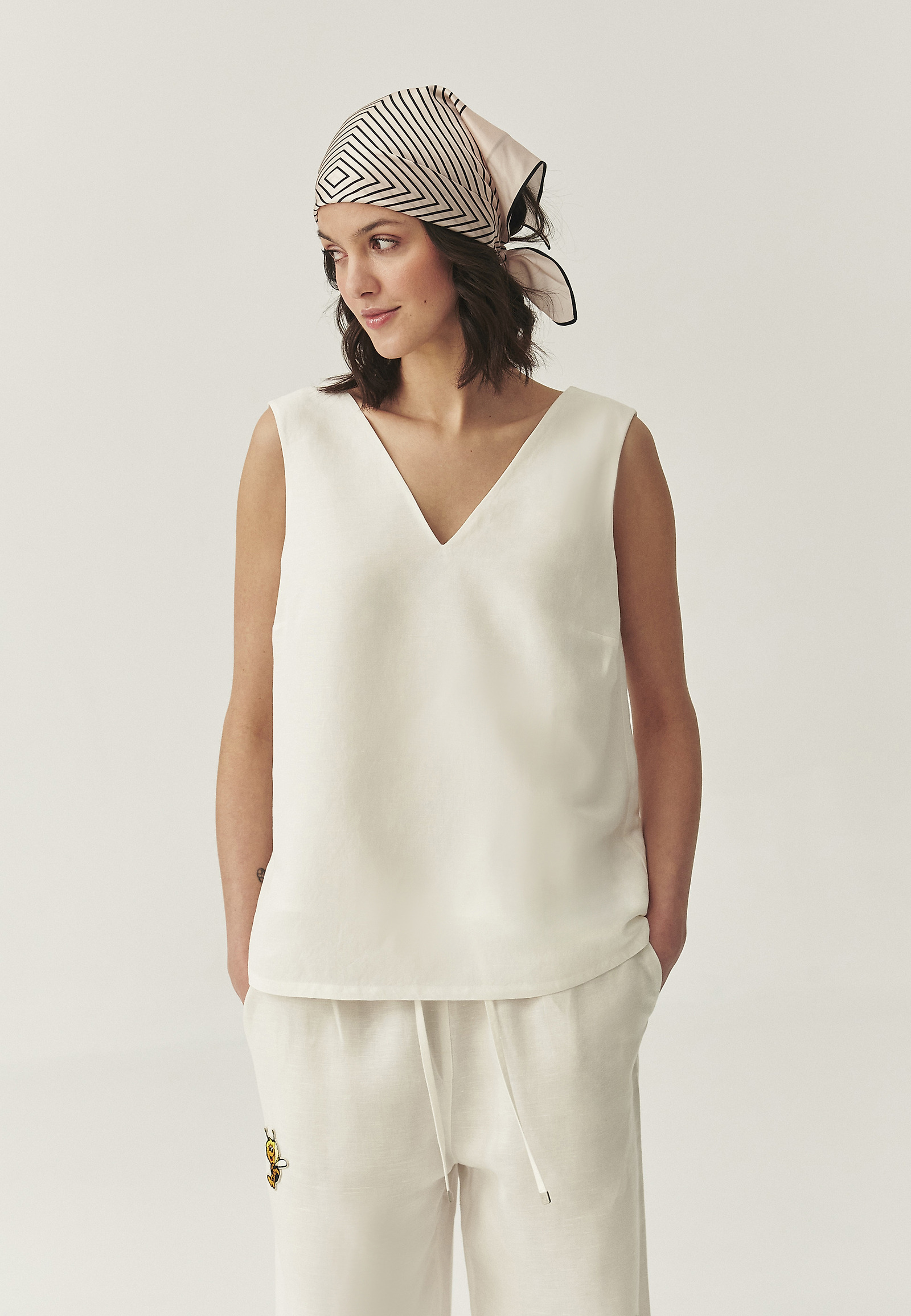 BLUZA IZ LANENIH IN VISKOZNIH MATERIALOV - BIMI BLUZA IZ LANENIH IN VISKOZNIH MATERIALOV - BIMI ECRU 110554