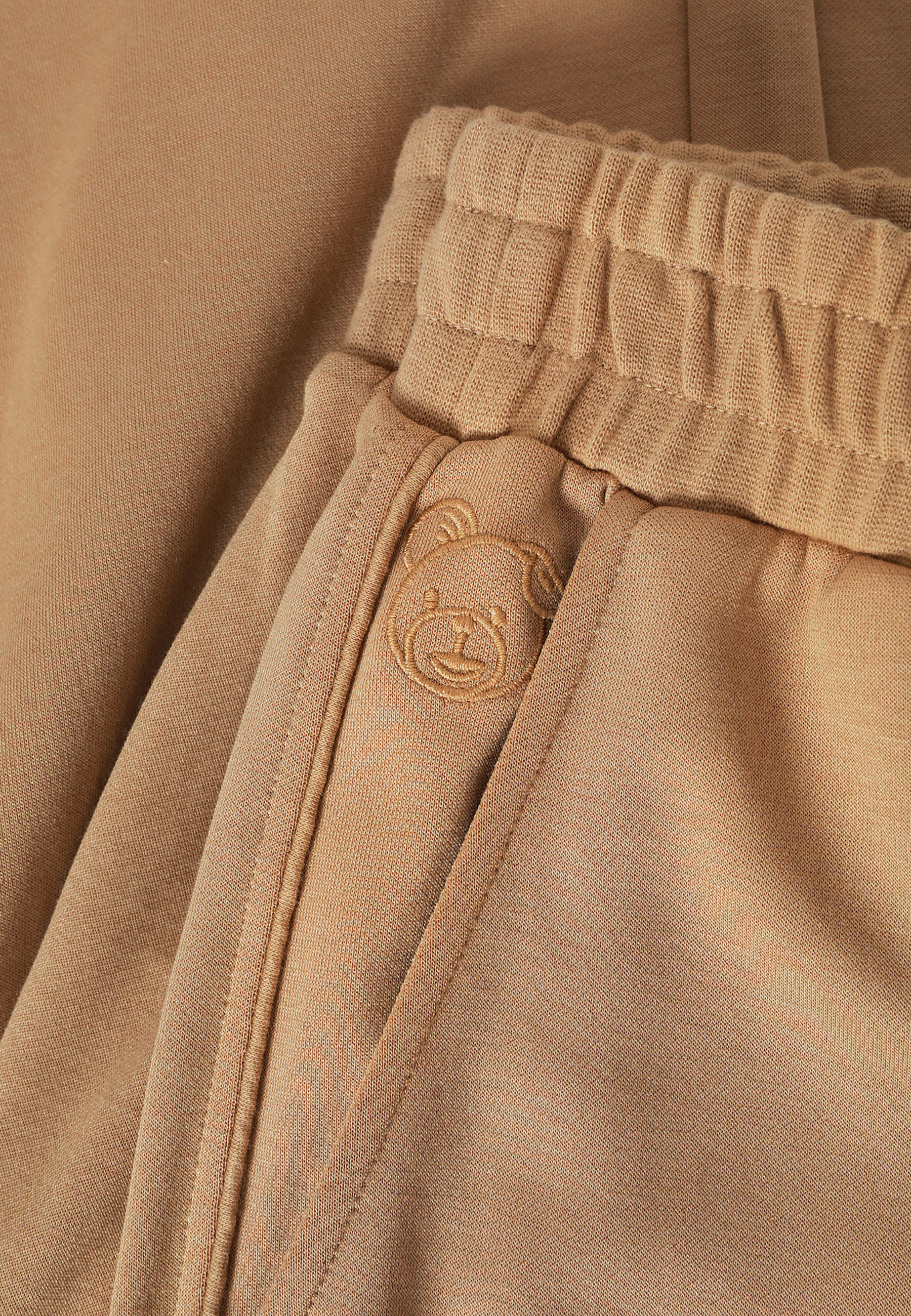 DZIANINOWE SPODNIE DAMSKIE Z SZEROKĄ NOGAWKĄ I GUMKĄ W PASIE — SENI BEŻOWY 2