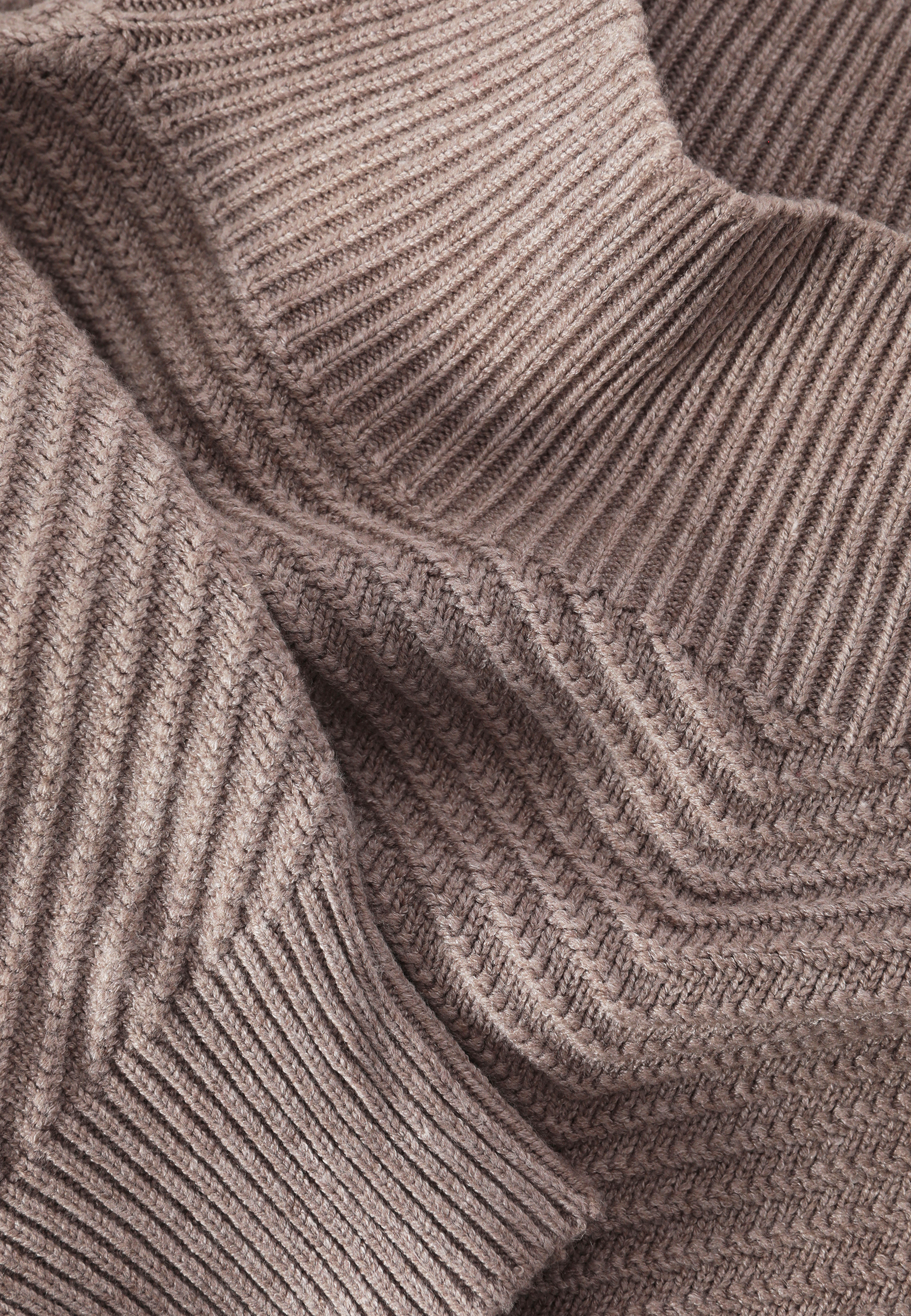 CASUAL TURTLENECK JUMPER - IRISA BEŽ 2